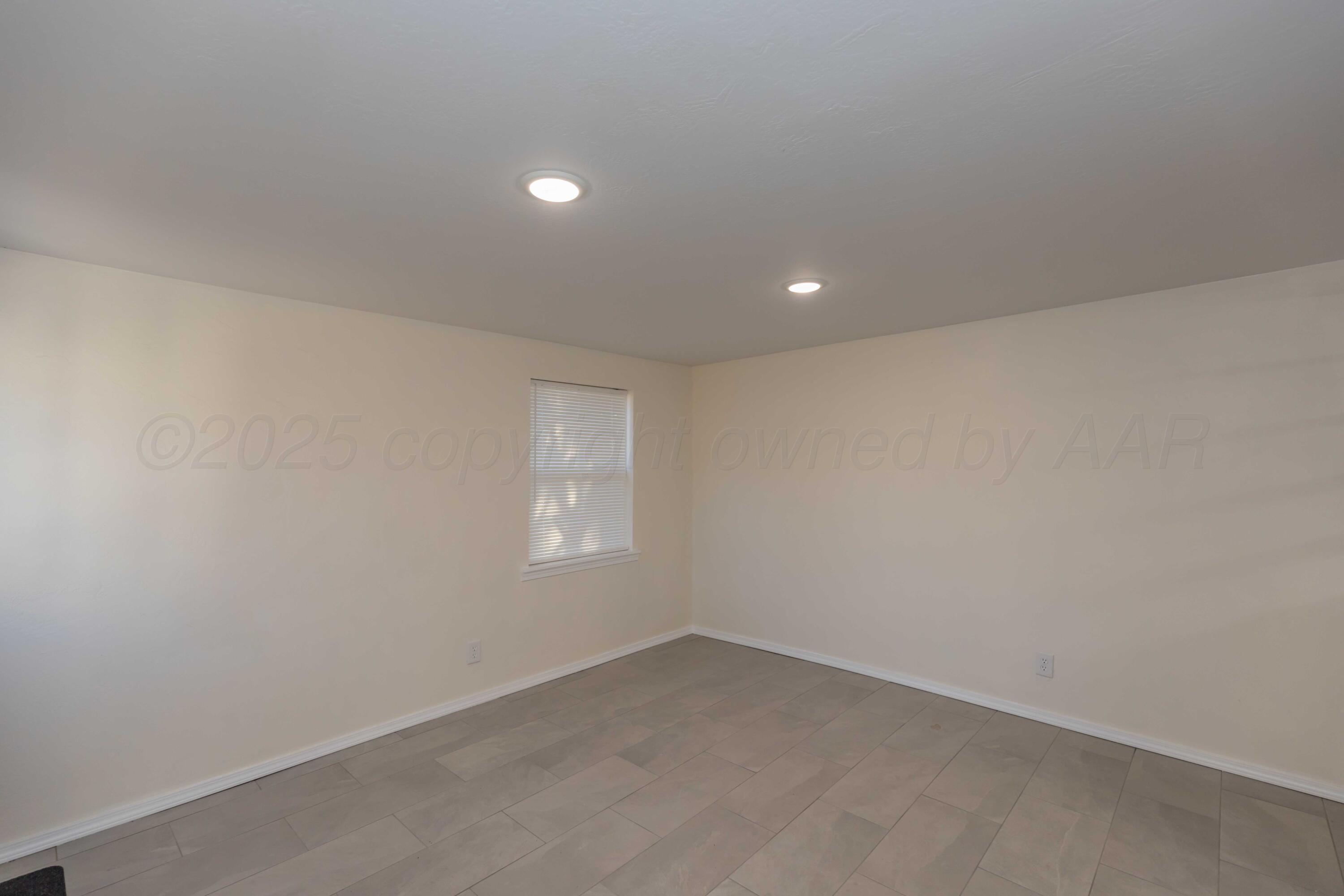 2705 S Harrison Street Property Photo 21