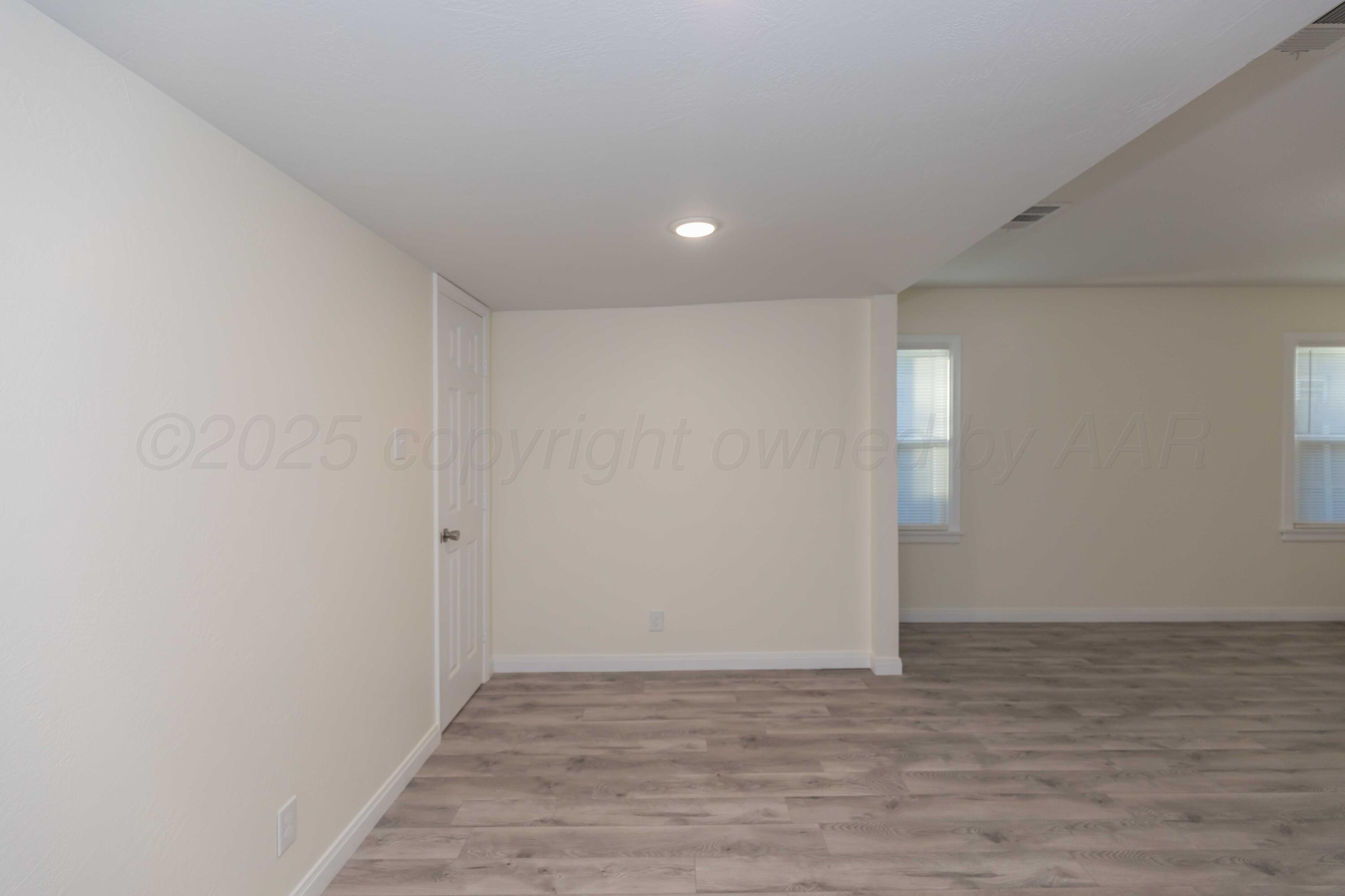 2705 S Harrison Street Property Photo 25