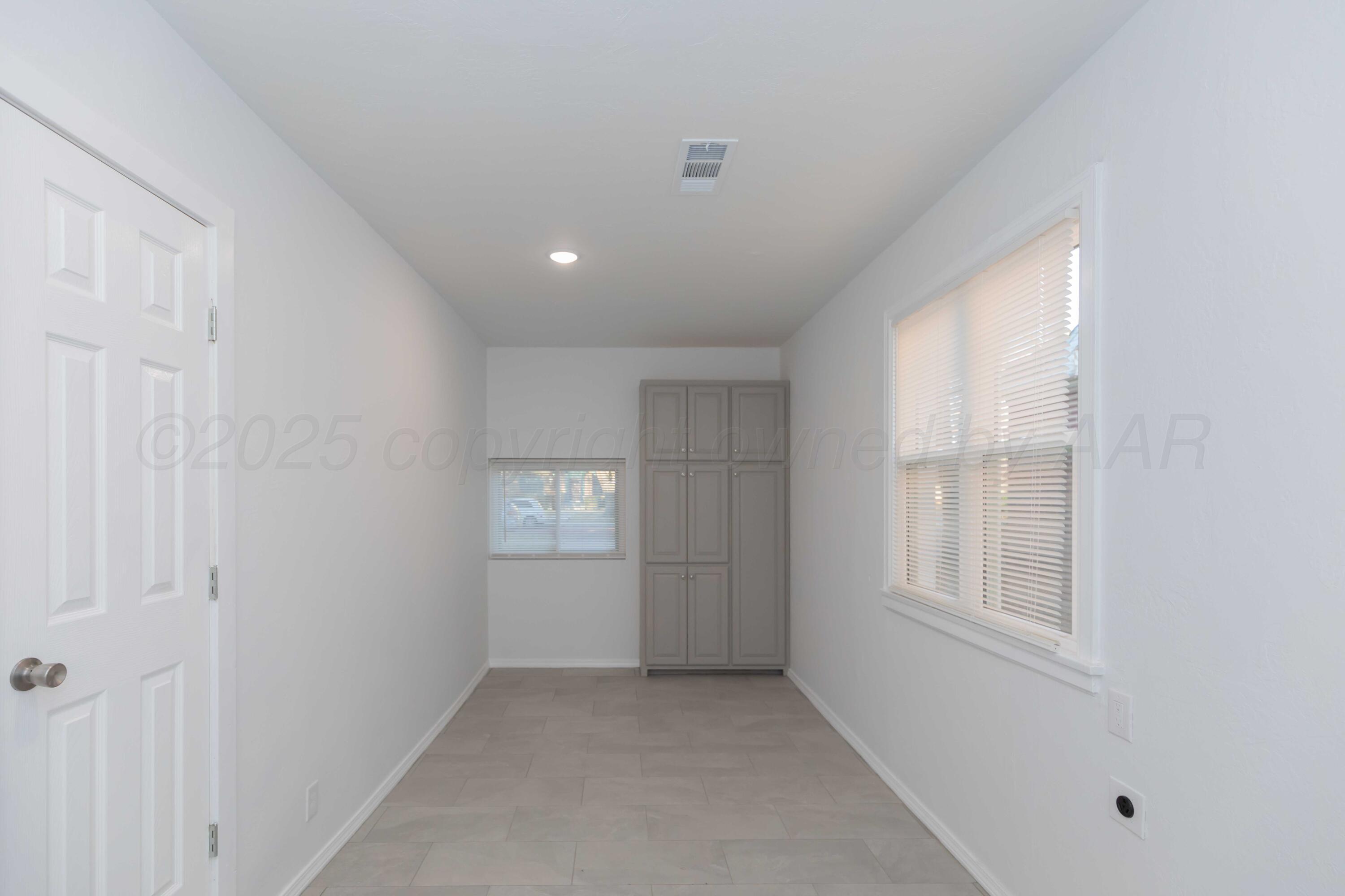 2705 S Harrison Street Property Photo 41
