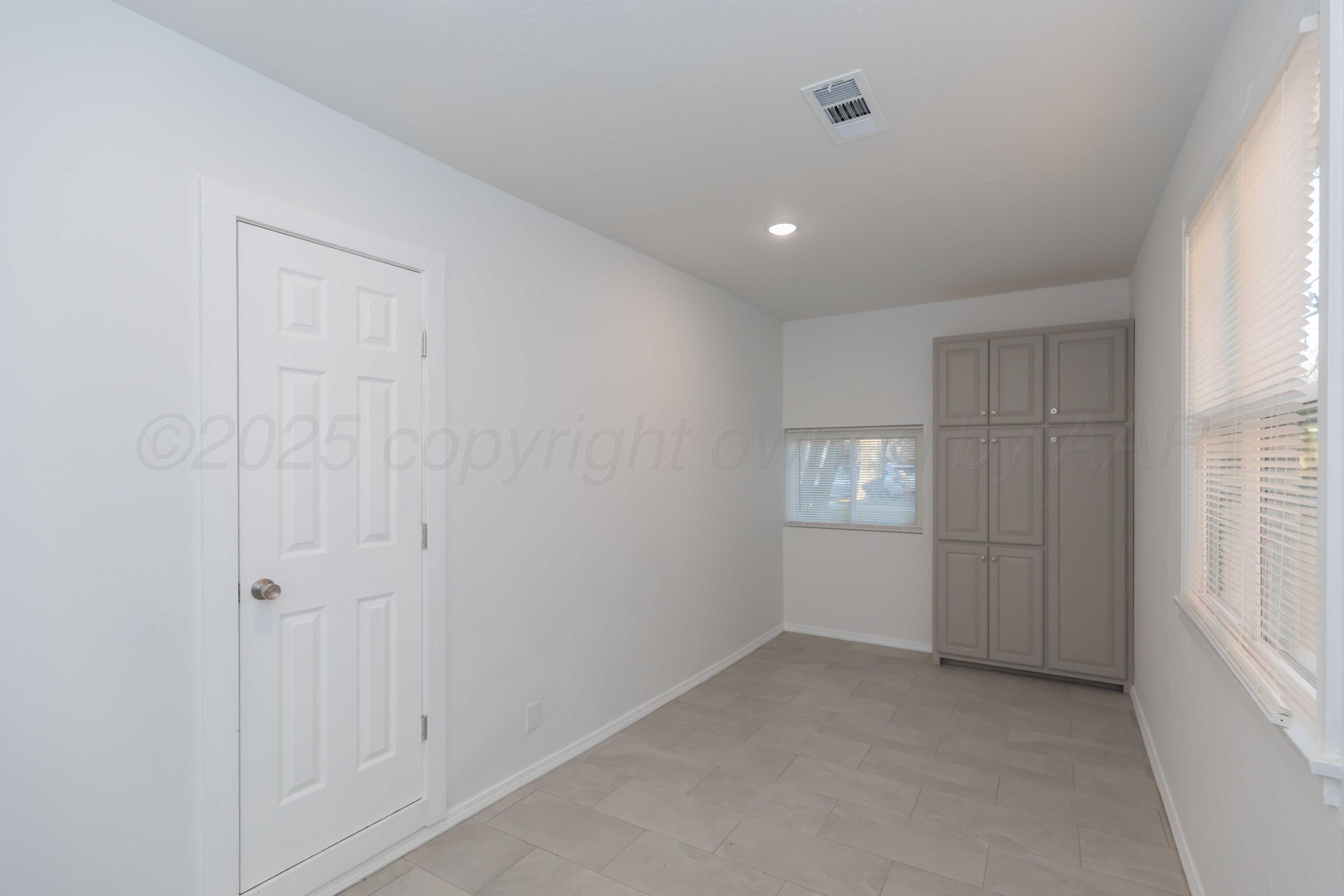 2705 S Harrison Street Property Photo 42