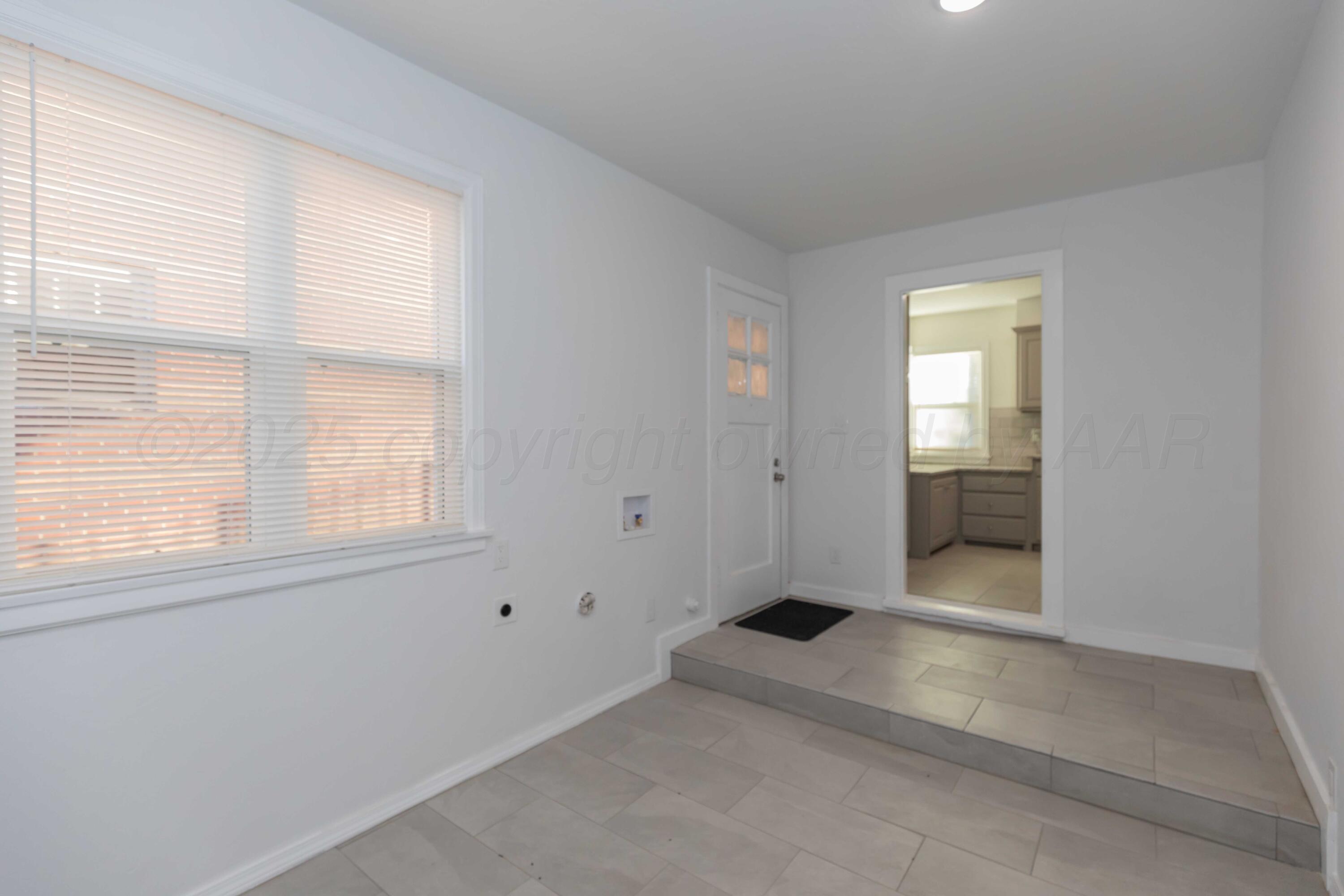 2705 S Harrison Street Property Photo 43