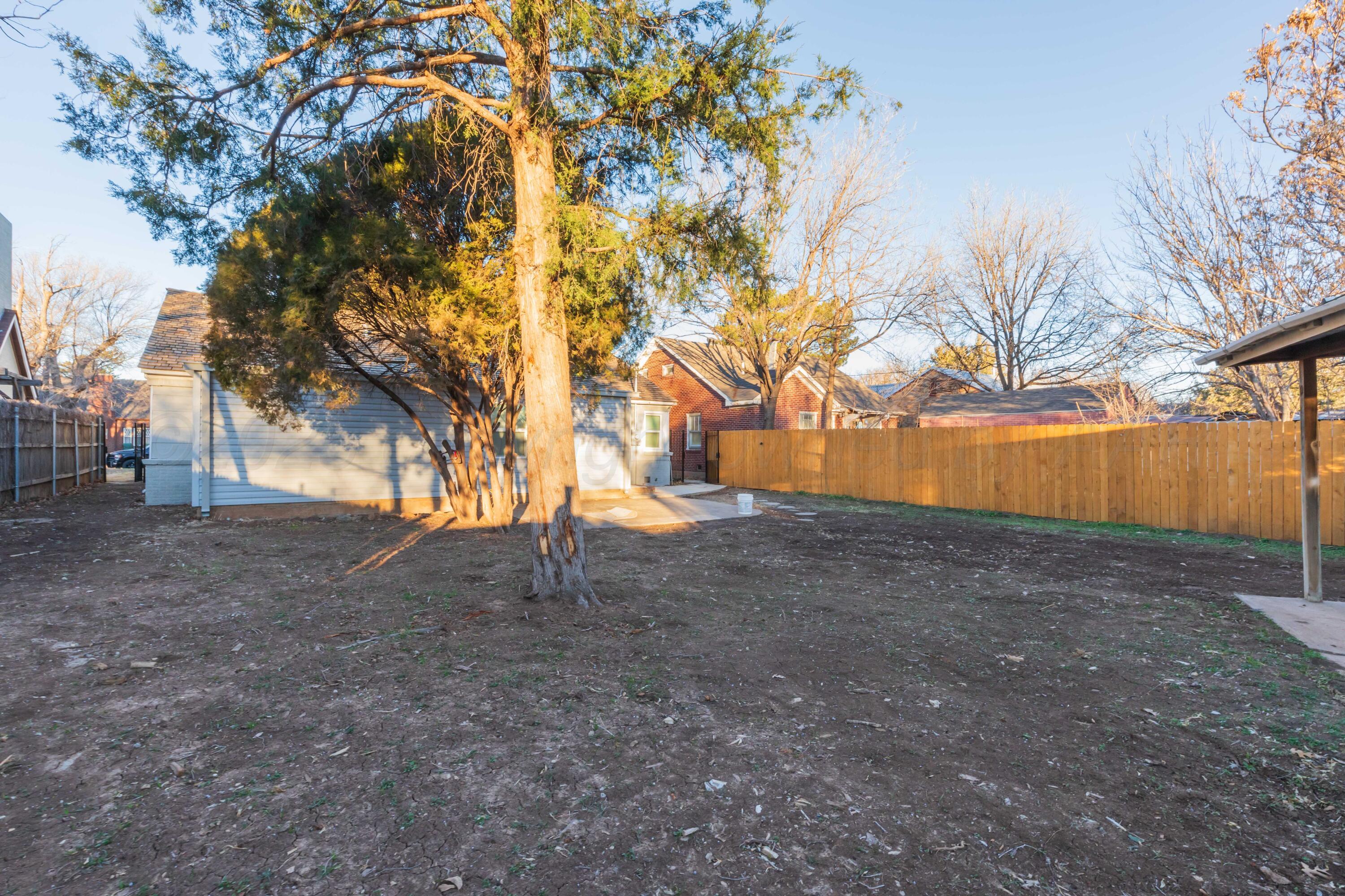2705 S Harrison Street Property Photo 46