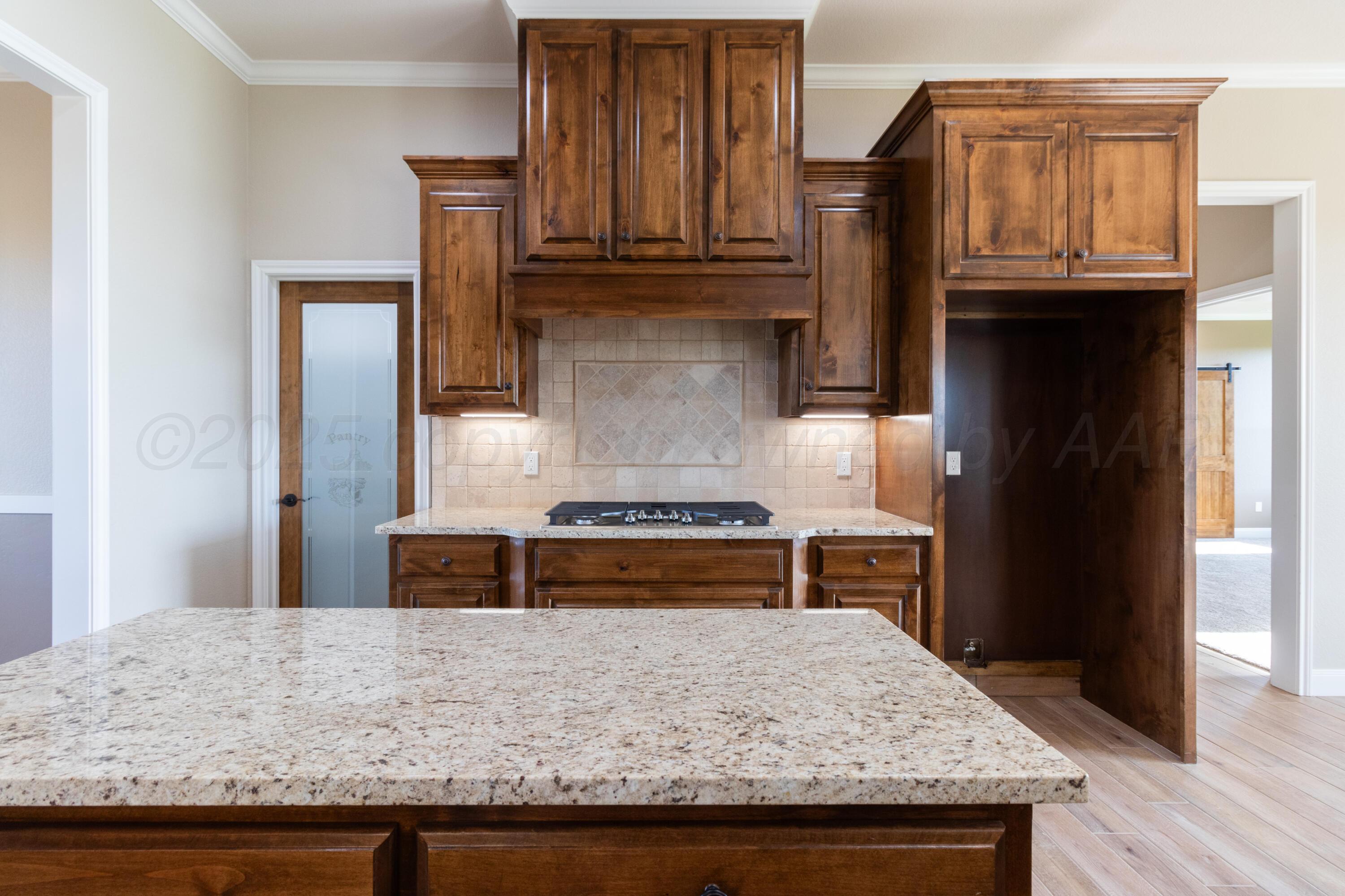 11453 Twin Hills Drive Property Photo 14