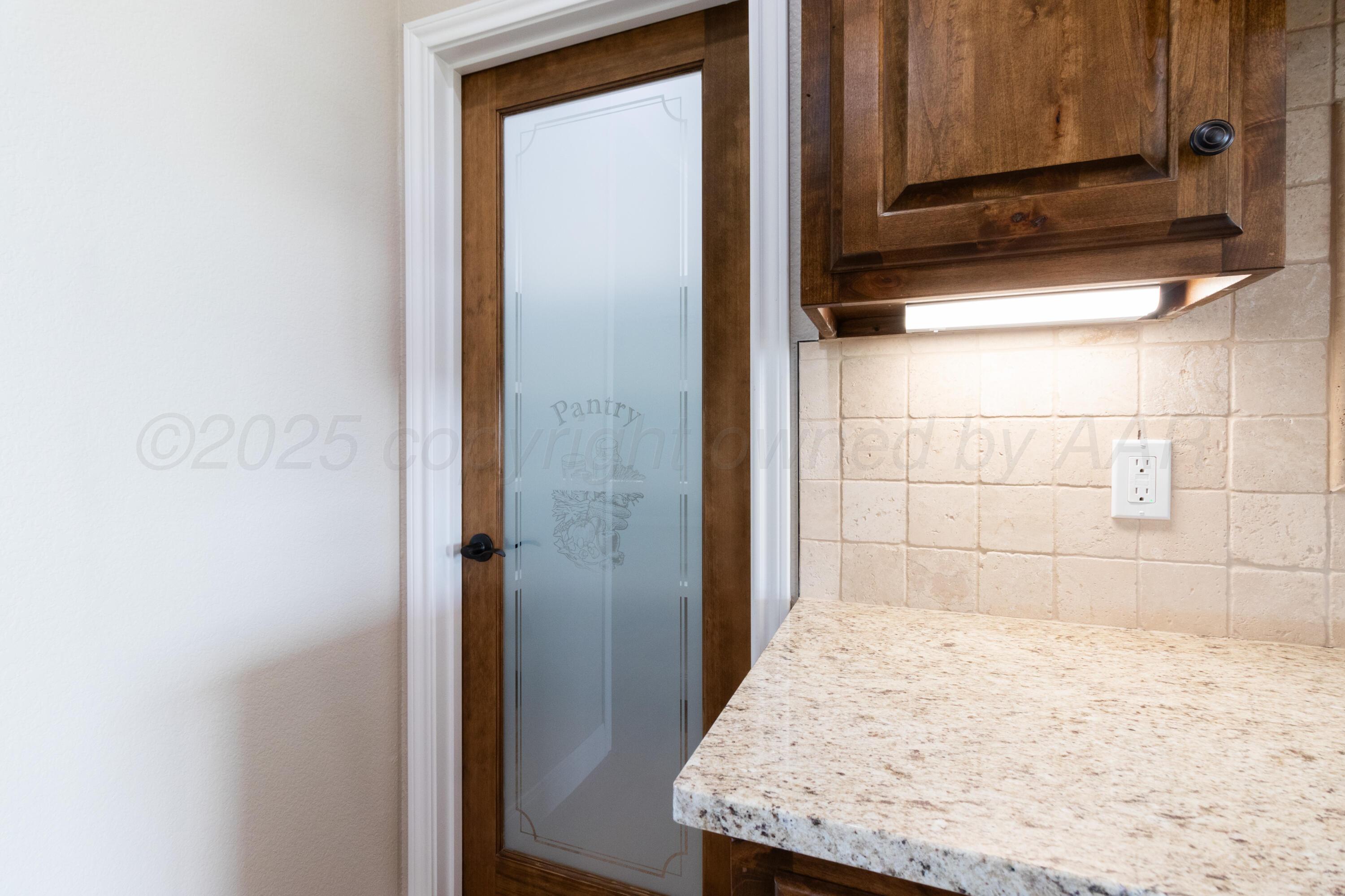 11453 Twin Hills Drive Property Photo 17