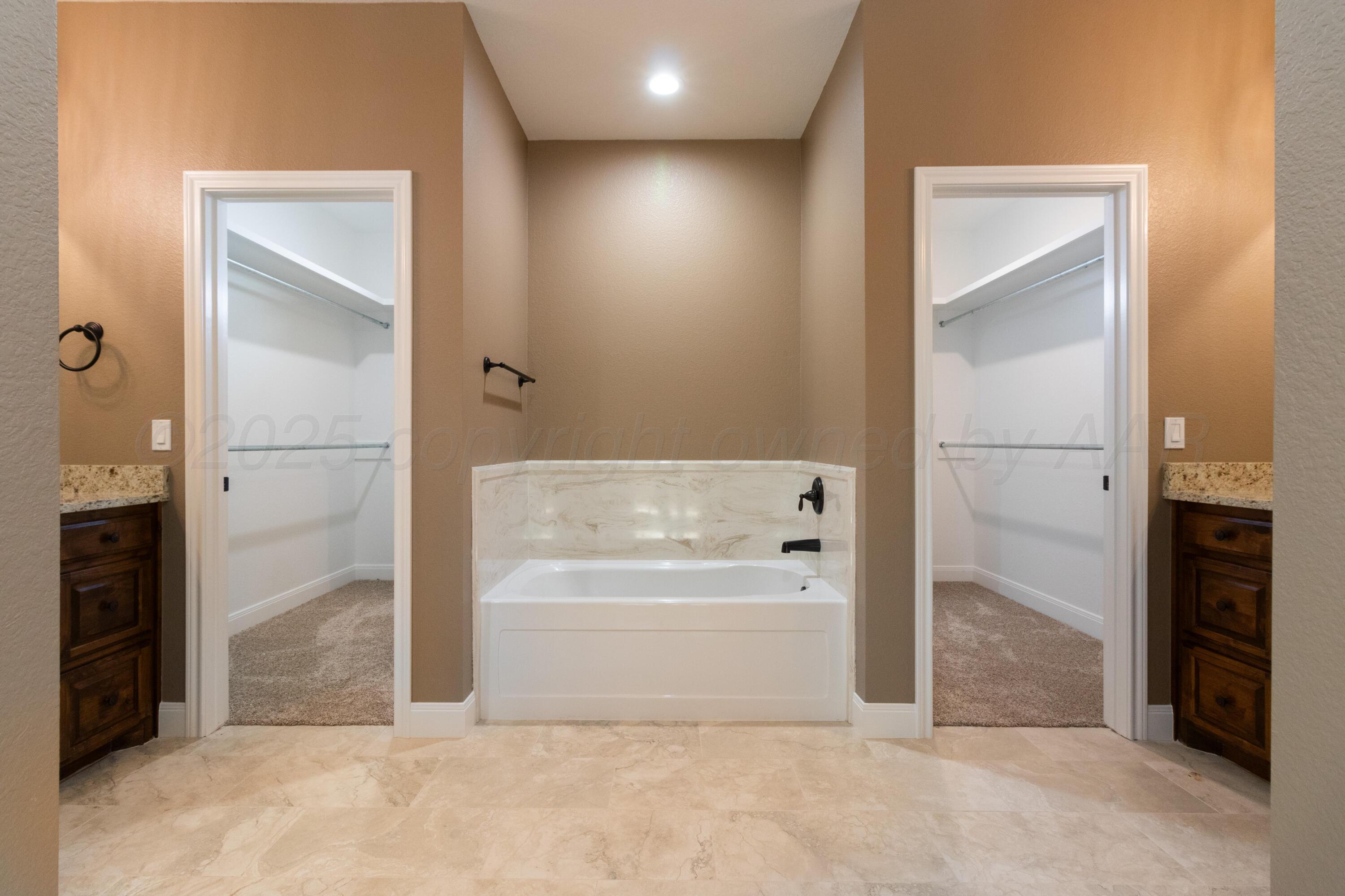11453 Twin Hills Drive Property Photo 23