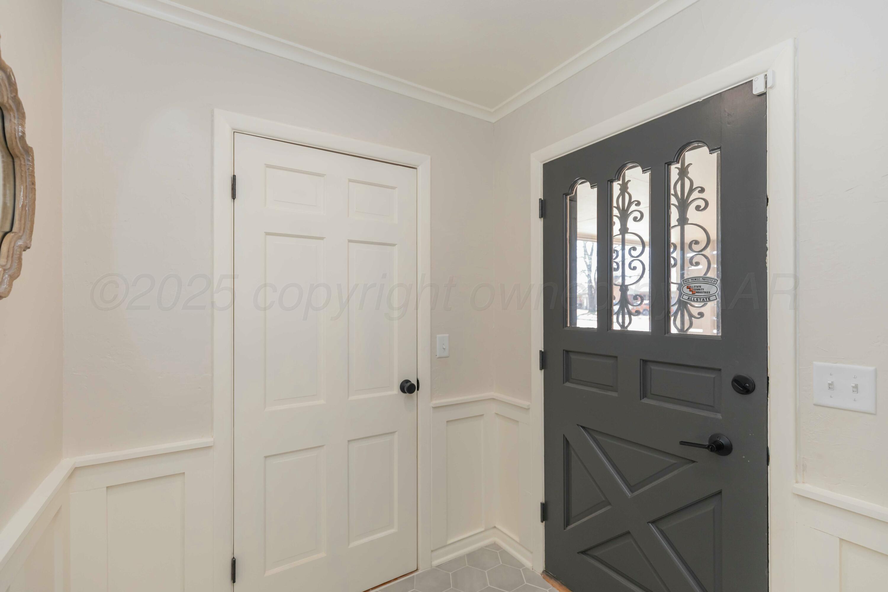 3209 S Rusk Street Property Photo 5