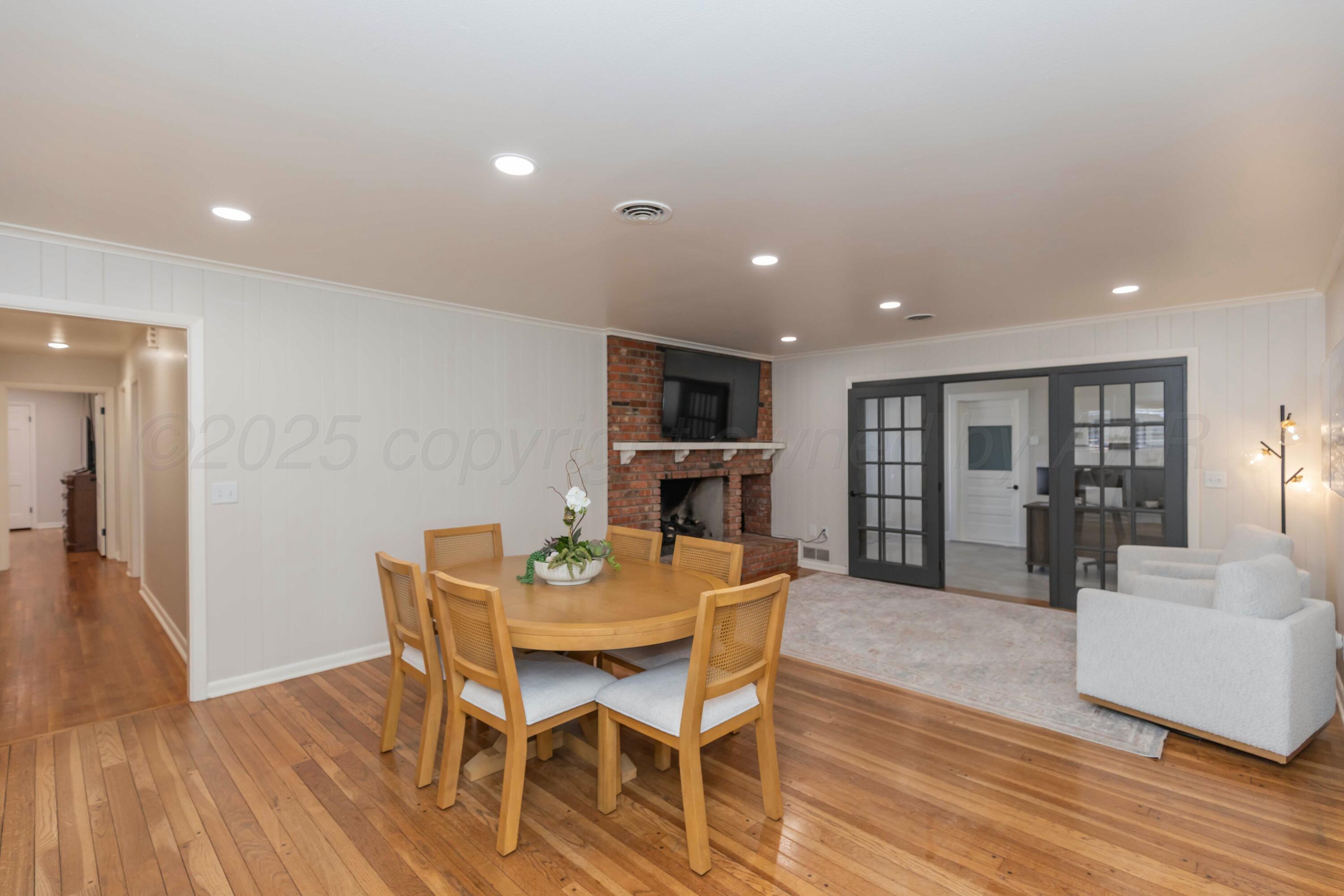 3209 S Rusk Street Property Photo 11