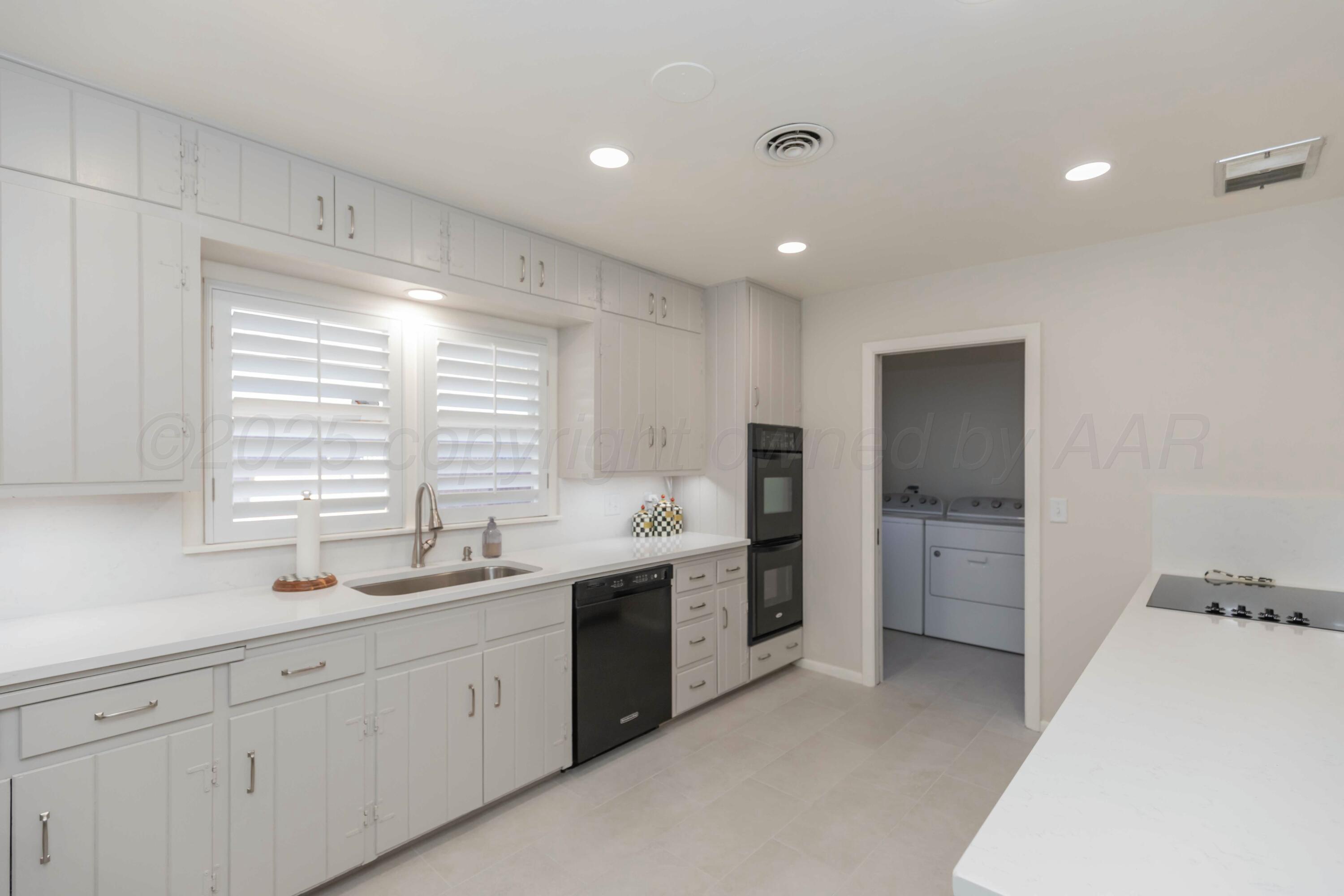 3209 S Rusk Street Property Photo 15