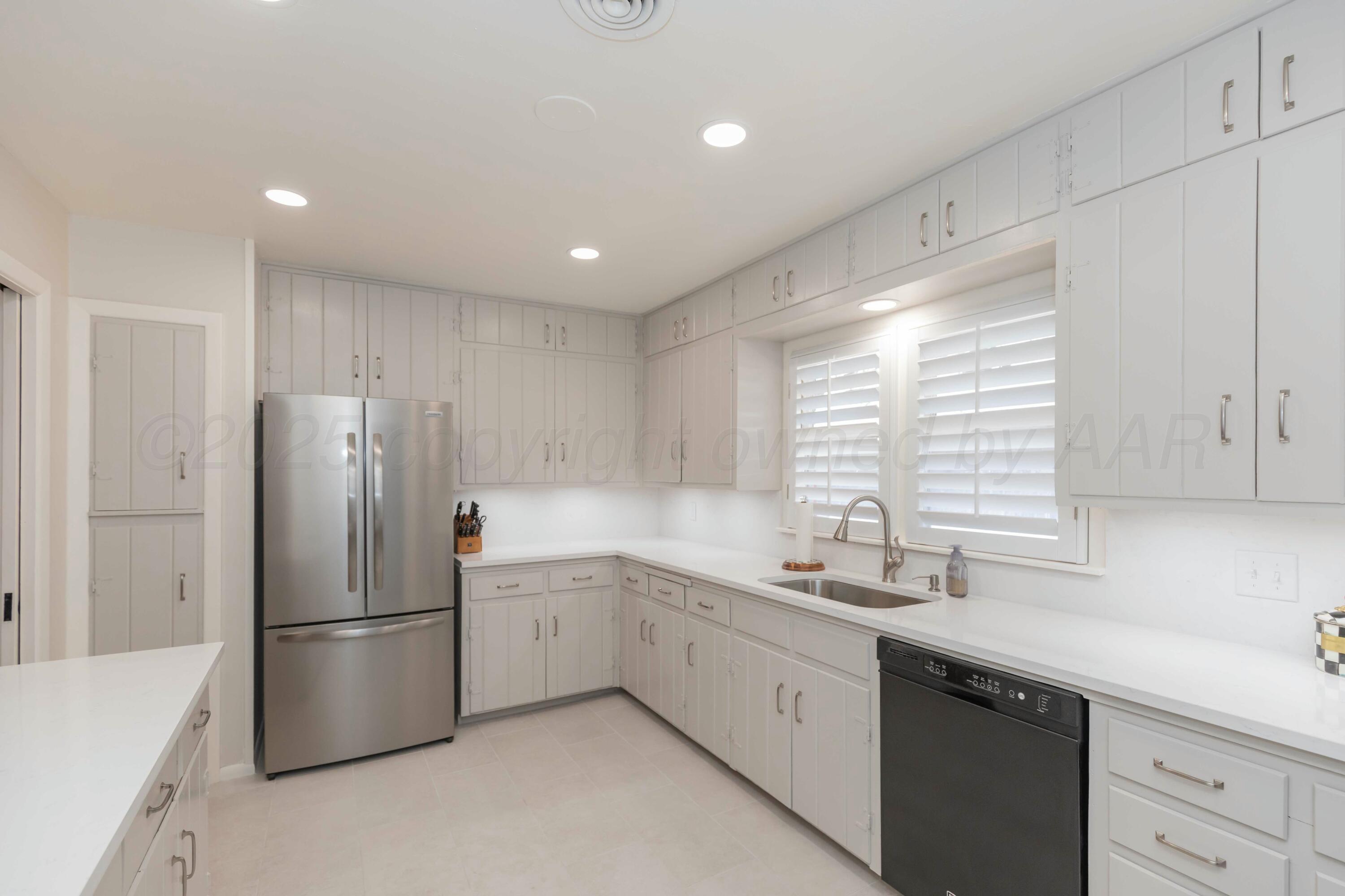3209 S Rusk Street Property Photo 18