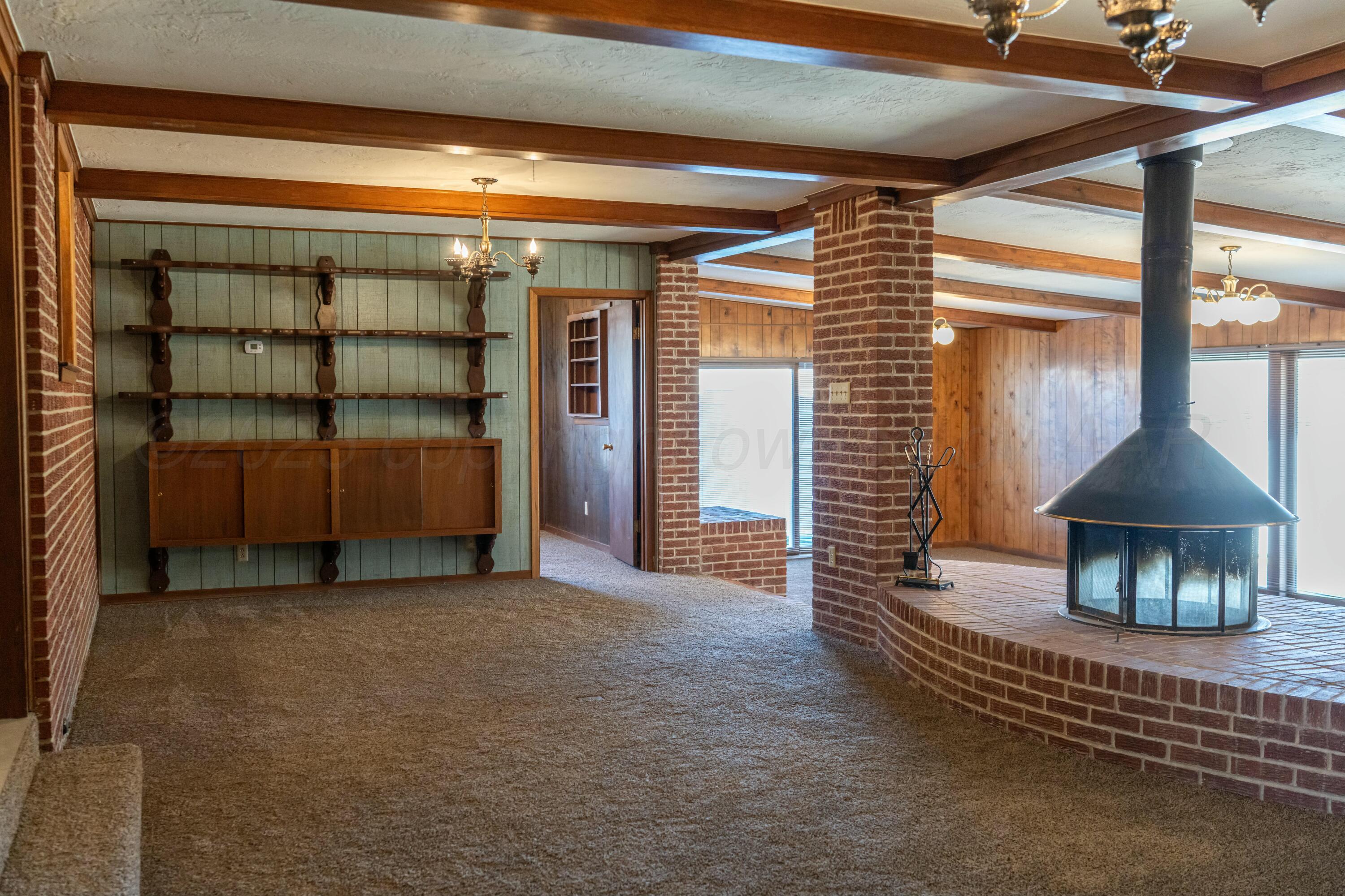 1001 S Sweetwater Street Property Photo