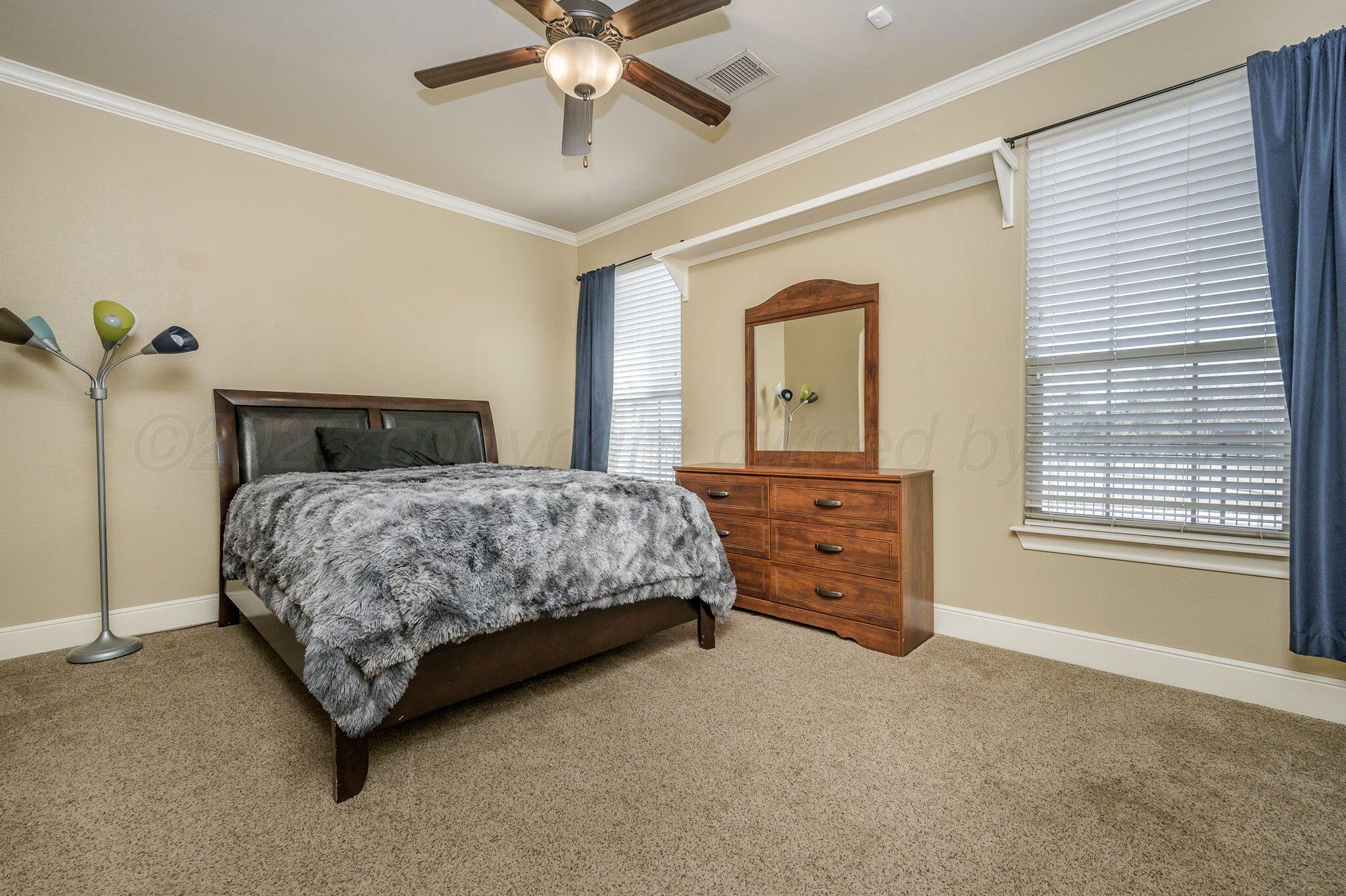 6301 Parkwood Place Property Photo 15