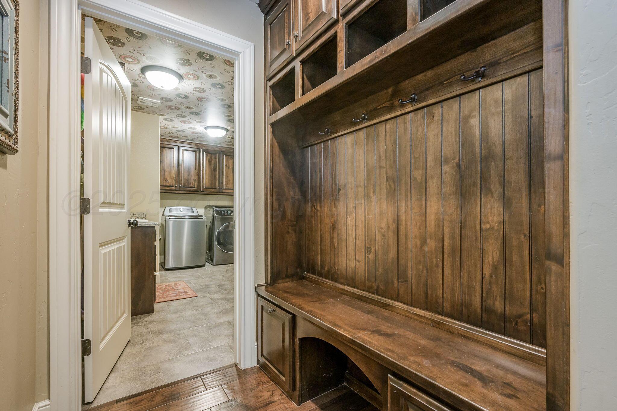 6301 Parkwood Place Property Photo 27