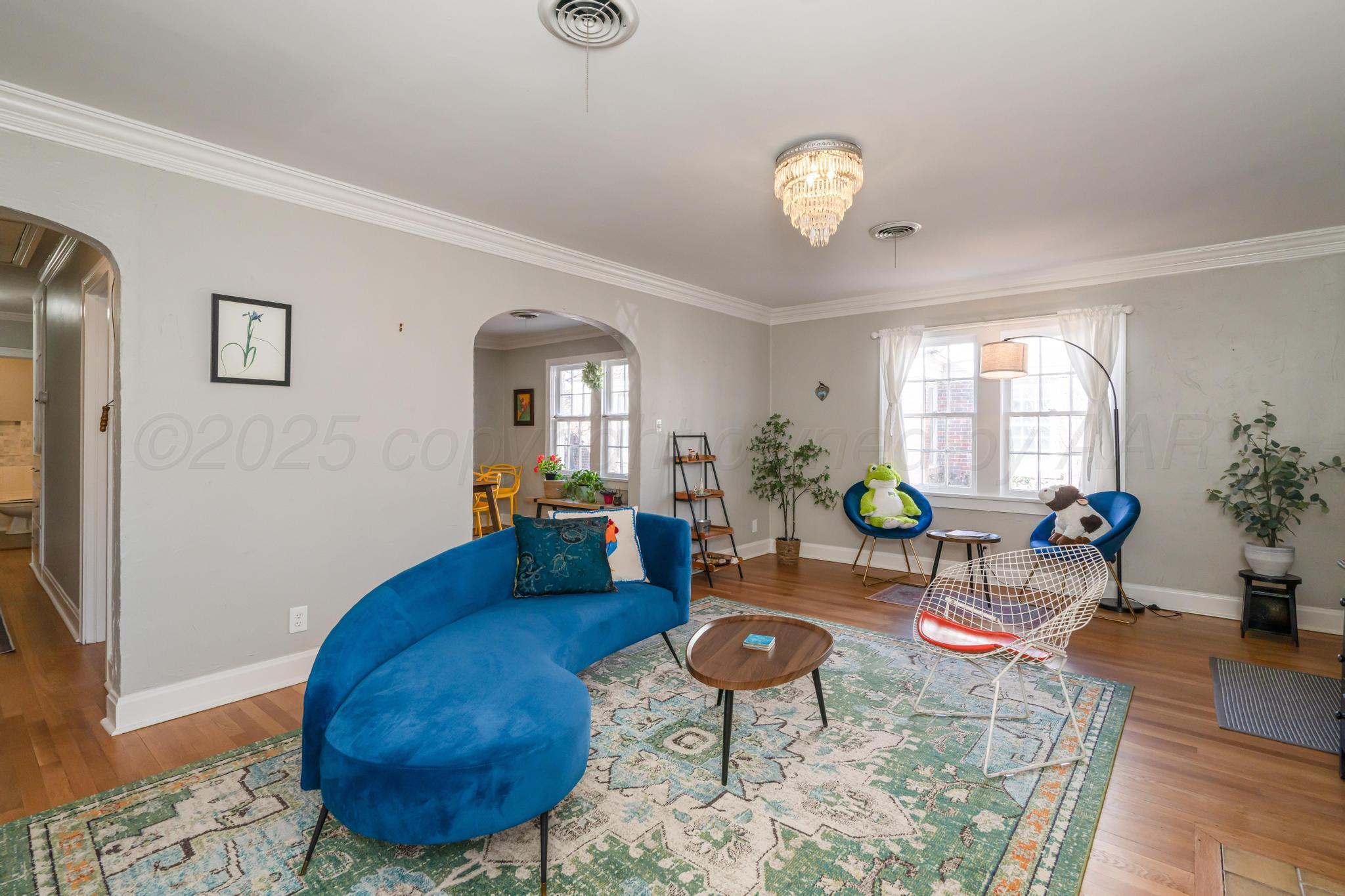 2404 S Ong Street Property Photo 7