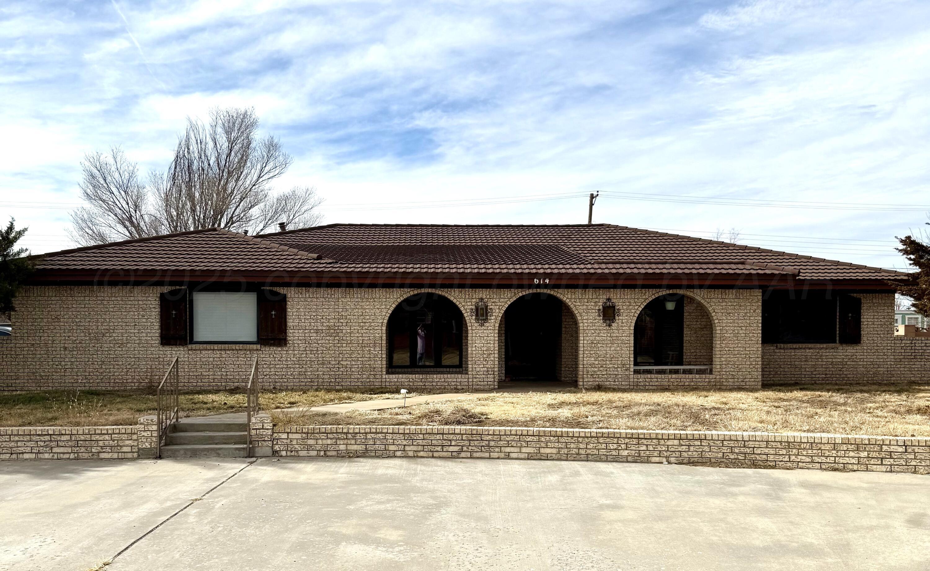 614 Phillips Drive Property Photo 1