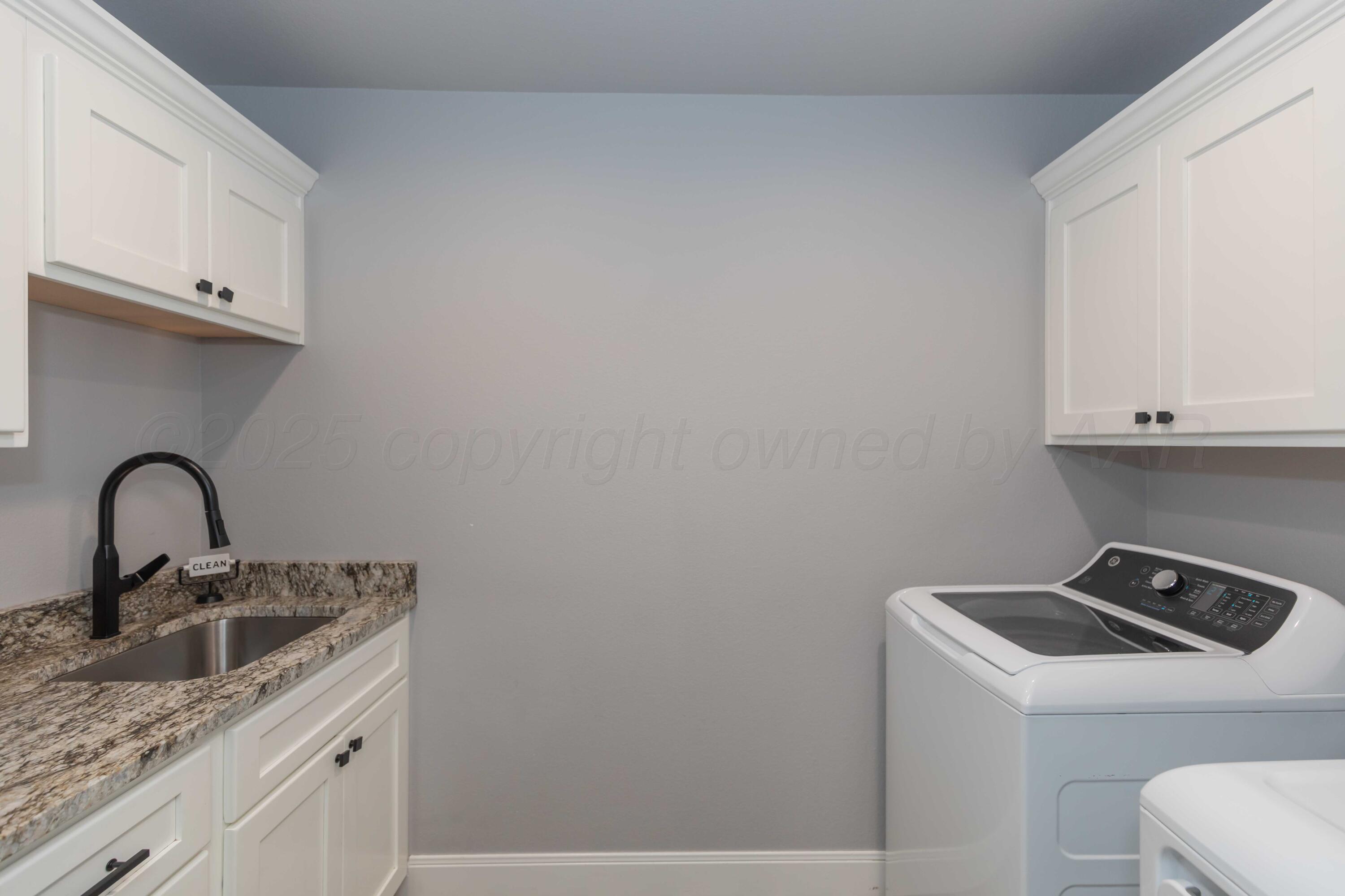 2804 Knoll Drive Property Photo 18