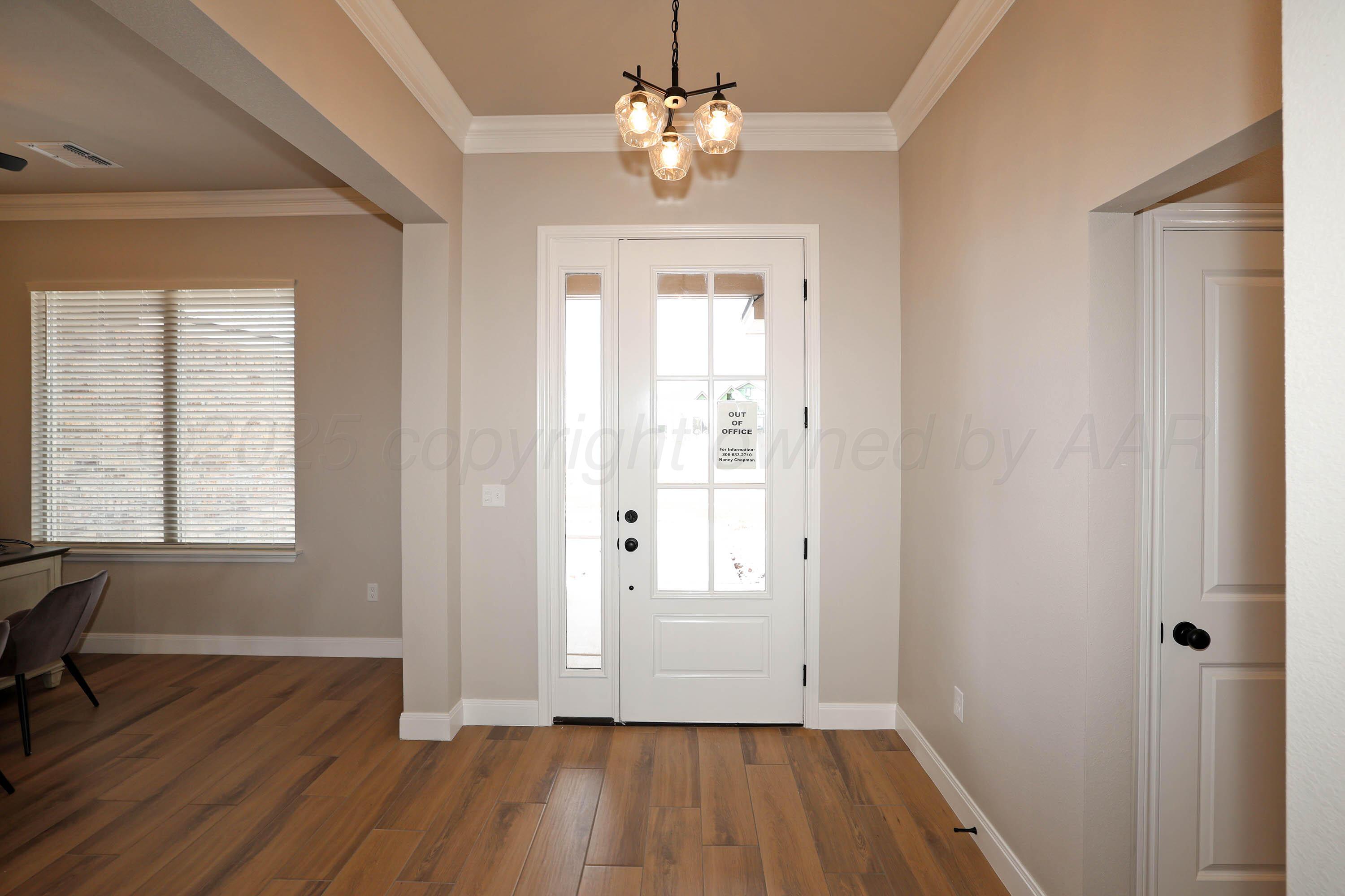 9881 Highland Springs Drive Property Photo 3