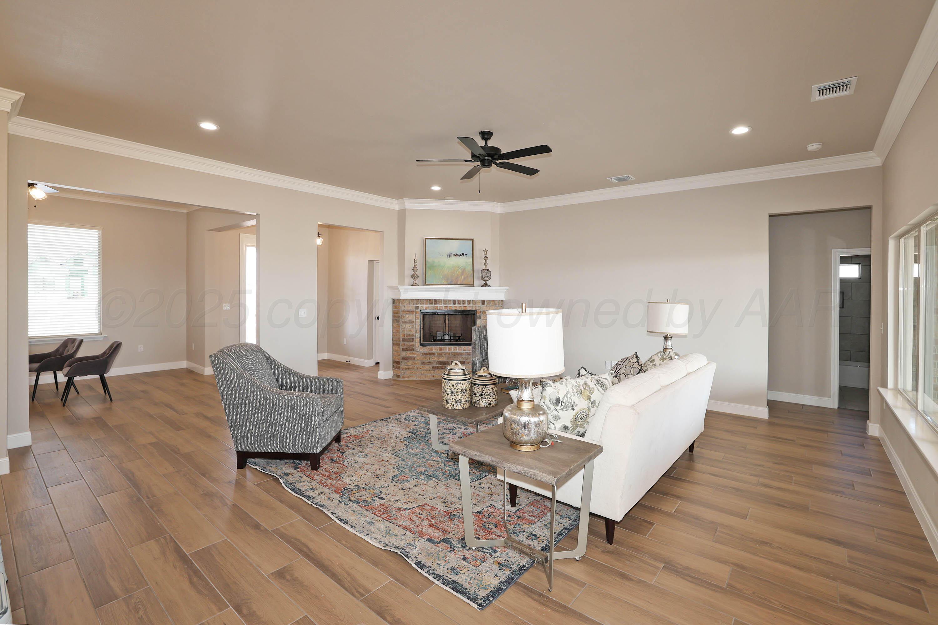9881 Highland Springs Drive Property Photo 5