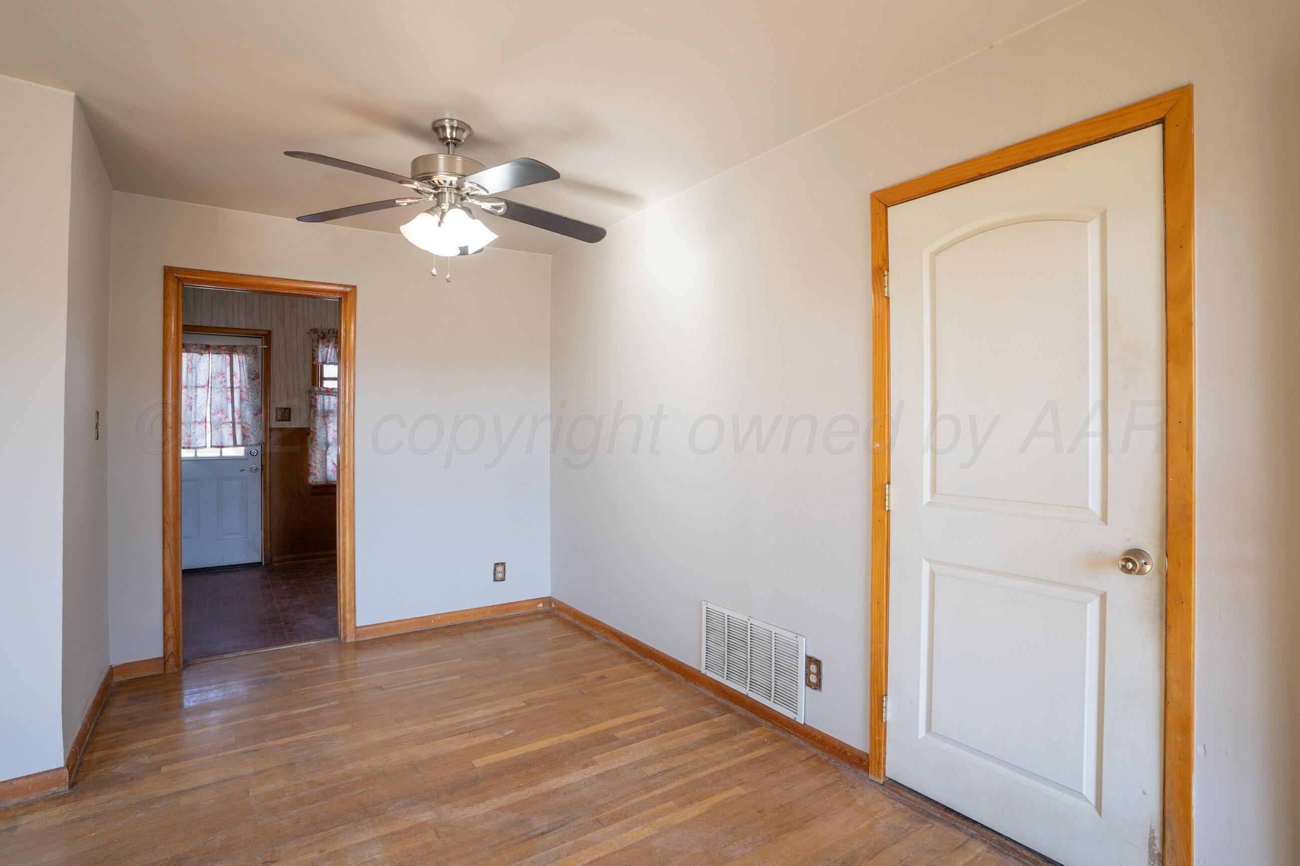 1536 Wells Street Property Photo 5