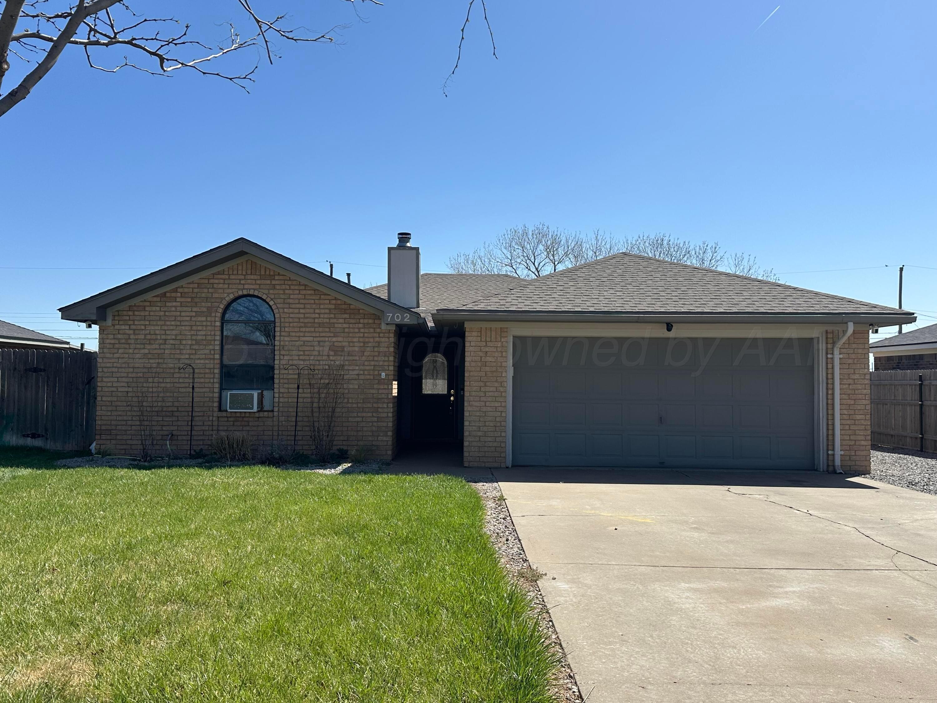 702 Floyd Avenue Property Photo