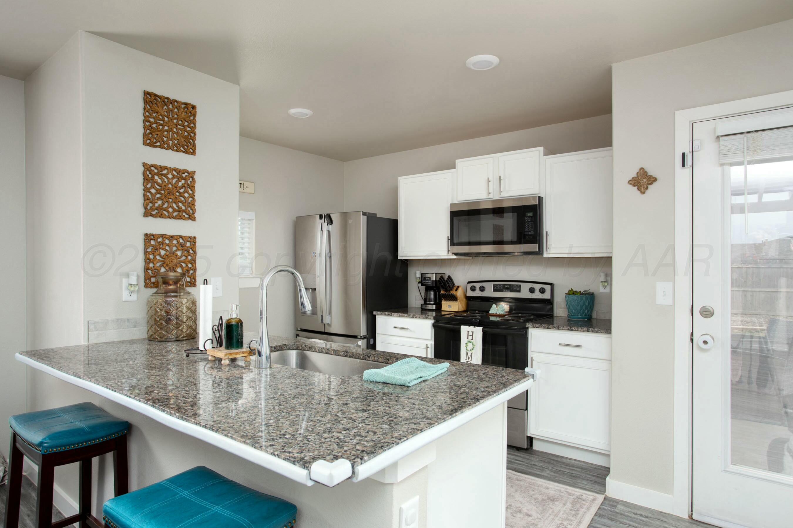 5008 Locker Street Property Photo 7