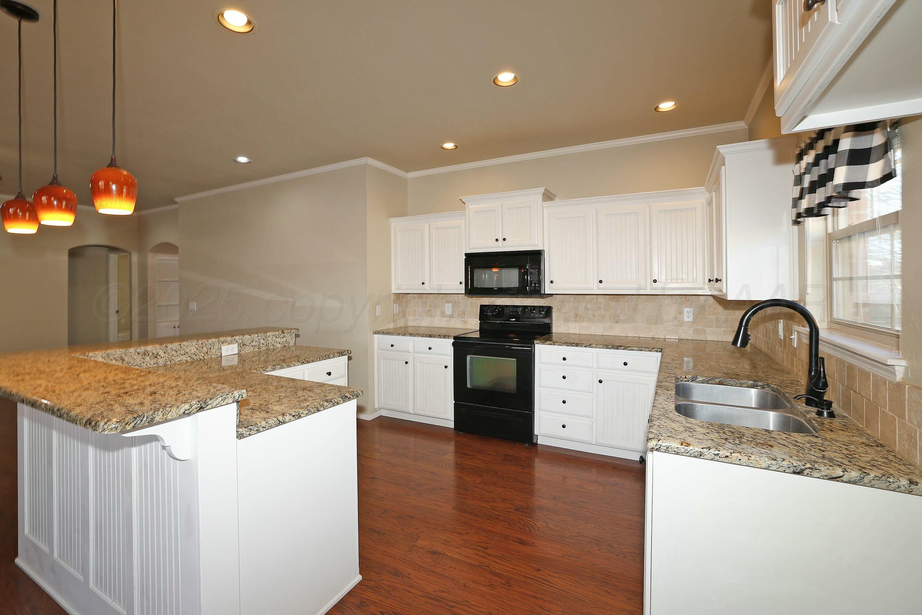 9200 Perry Avenue Property Photo 17