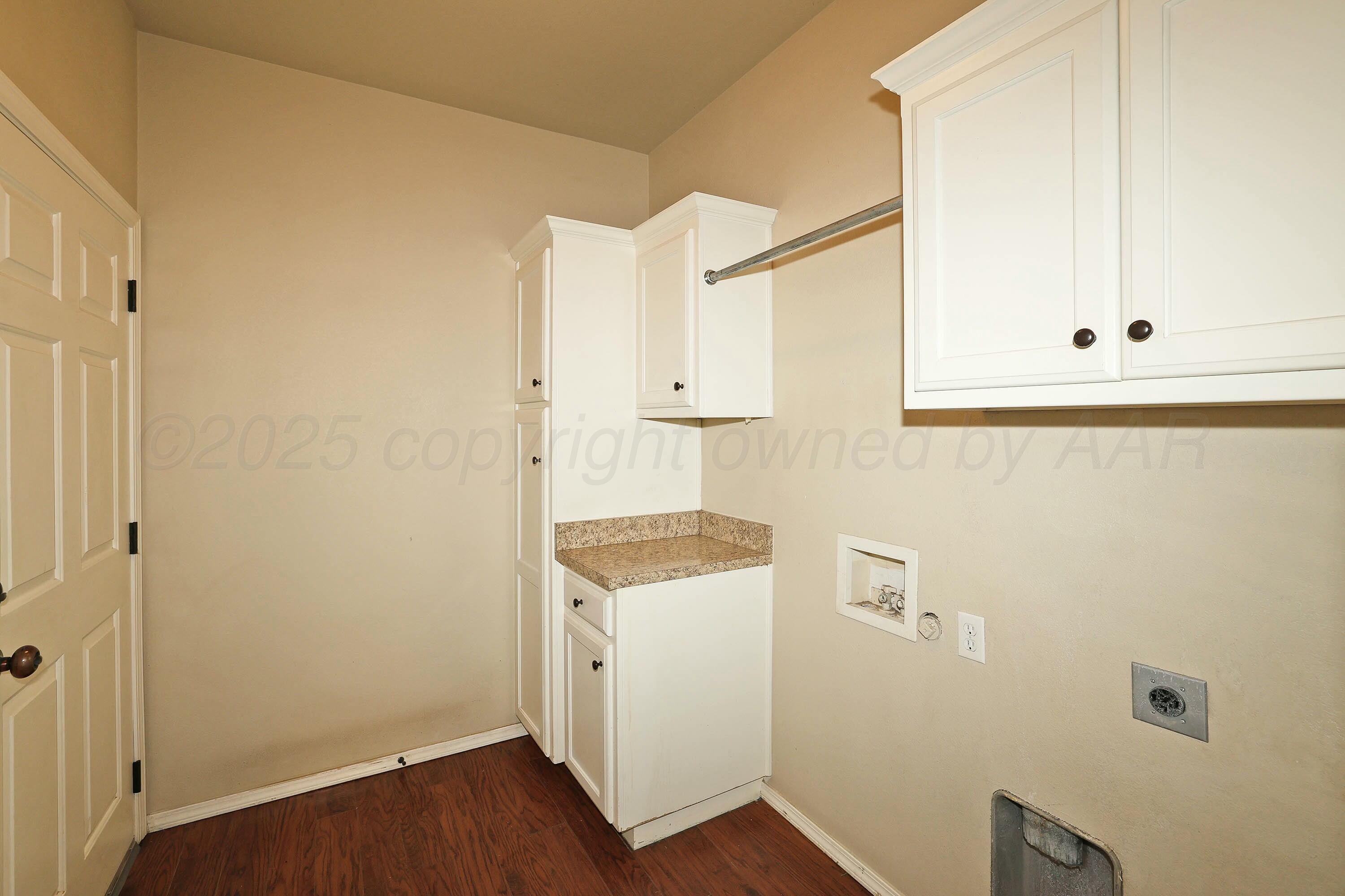 9200 Perry Avenue Property Photo 30