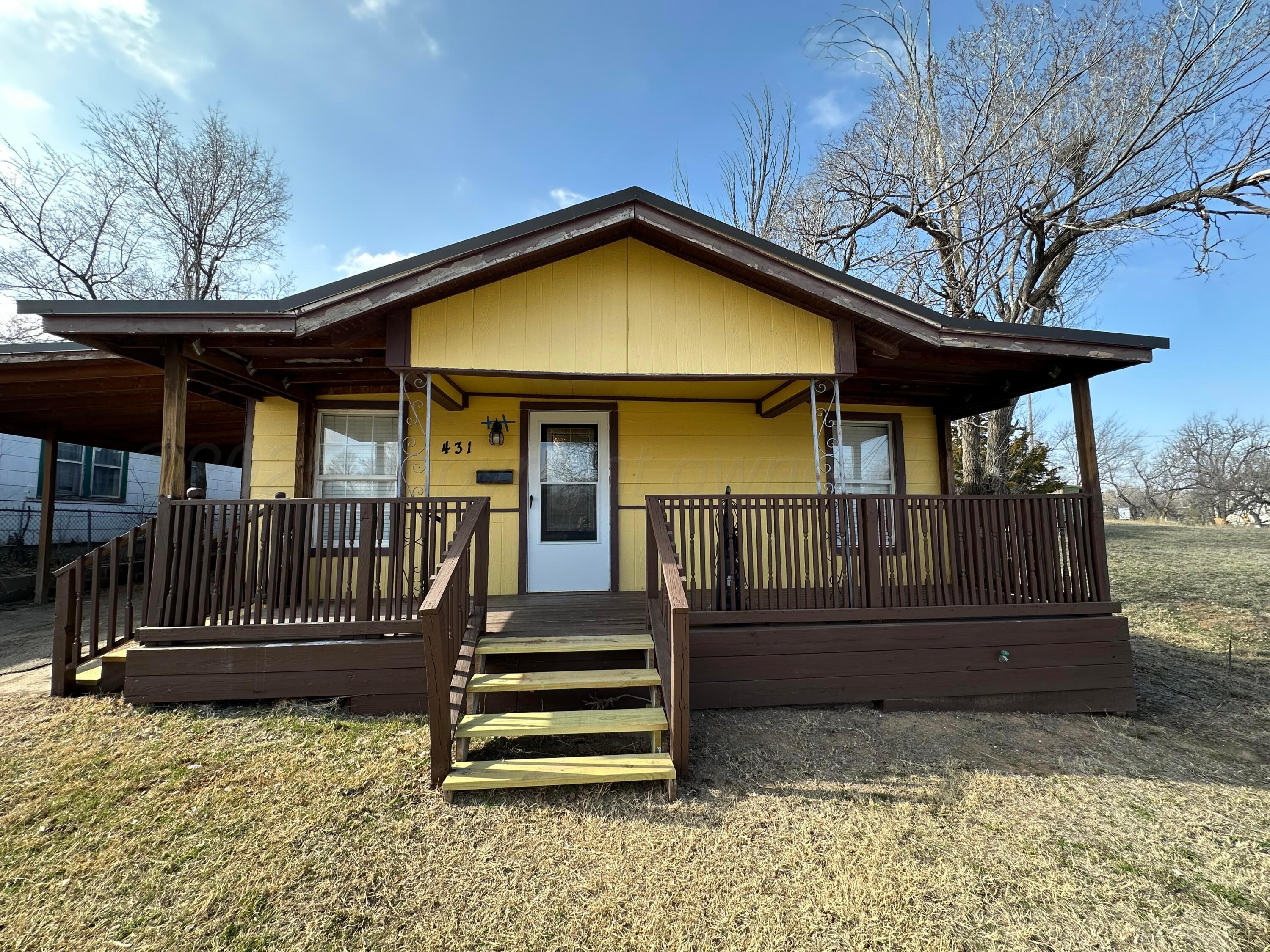 431 Crest Property Photo