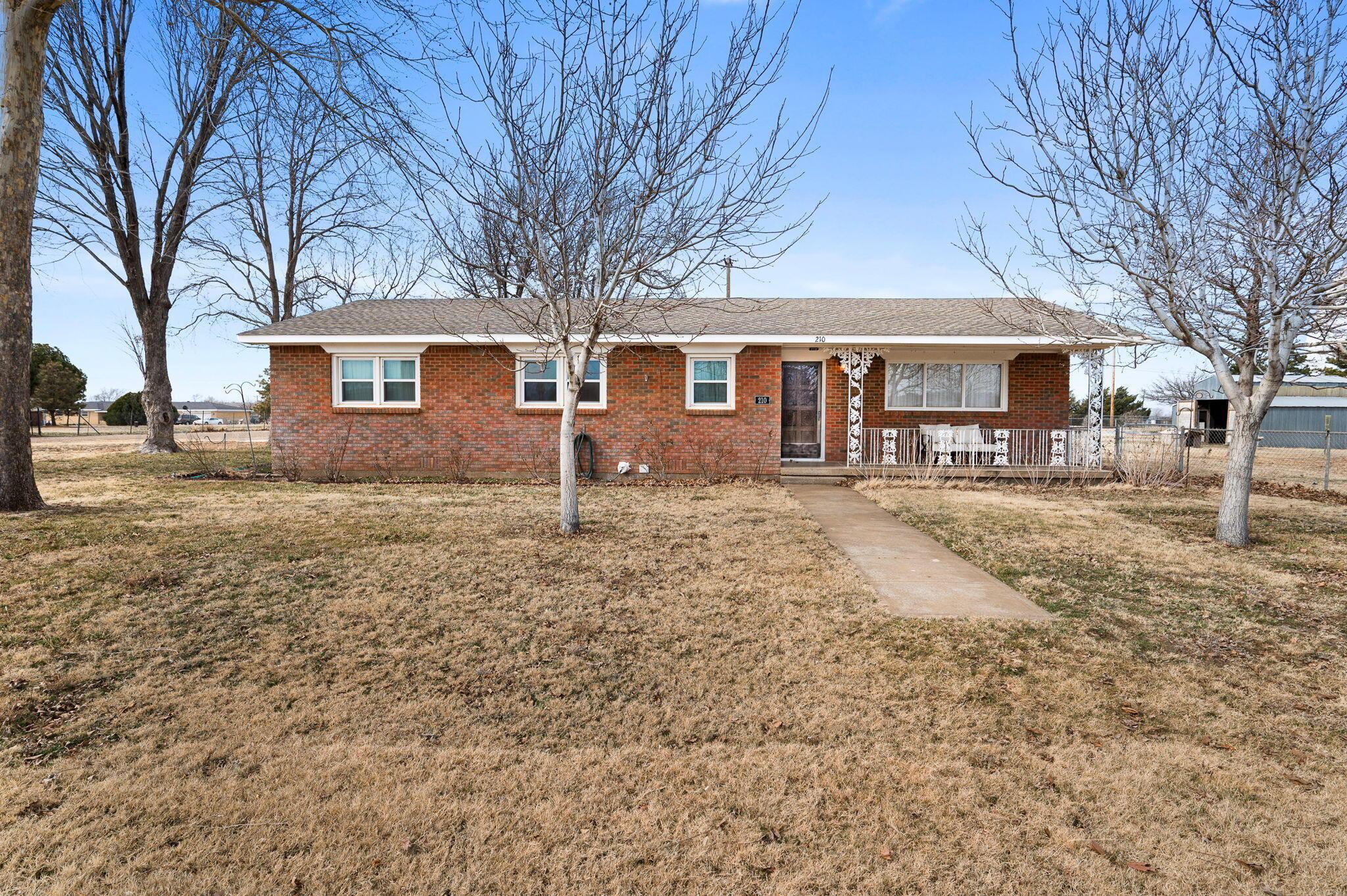 210 Geronimo Road Property Photo