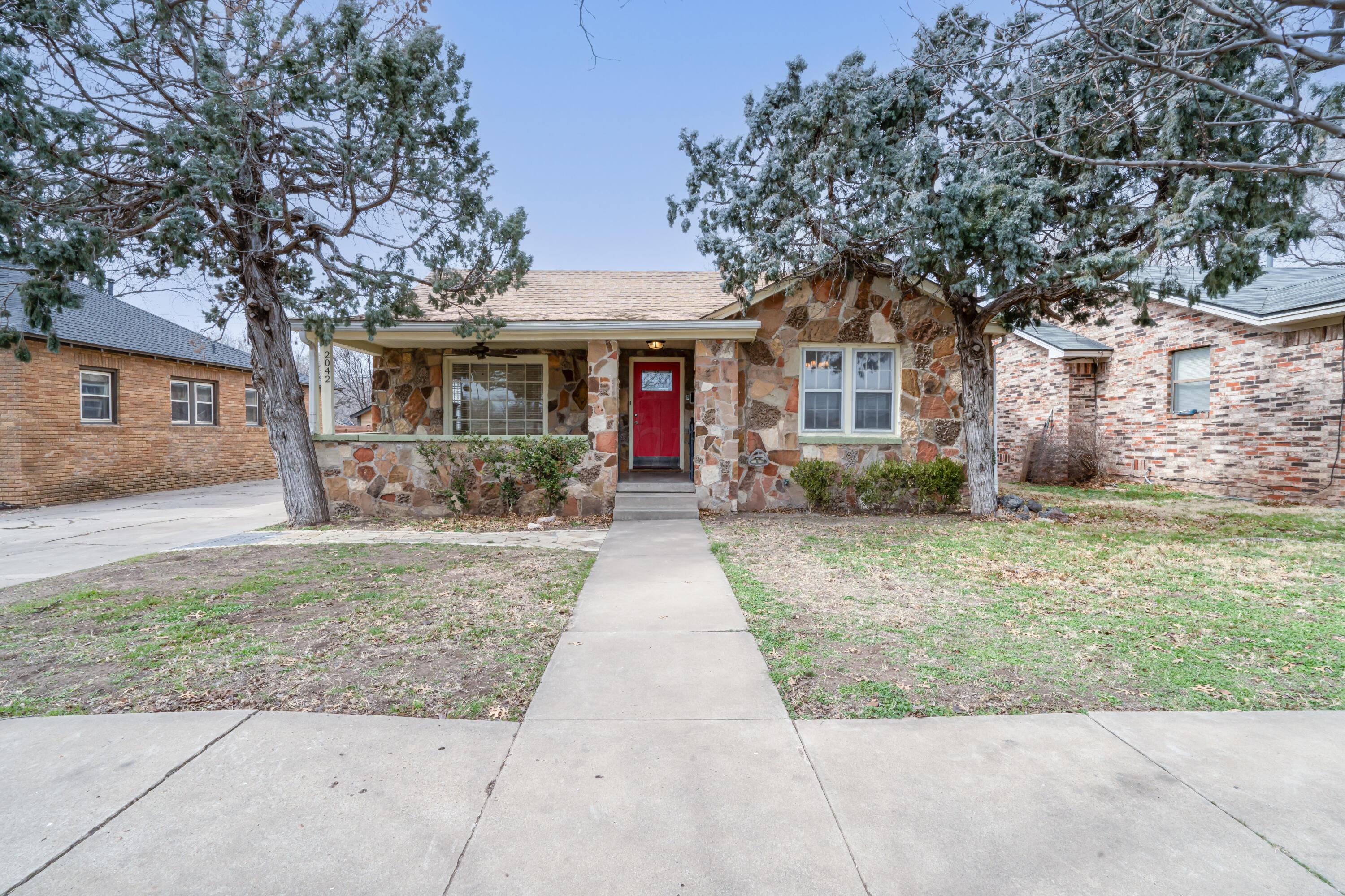 2042 S Hayden Street Property Photo 1