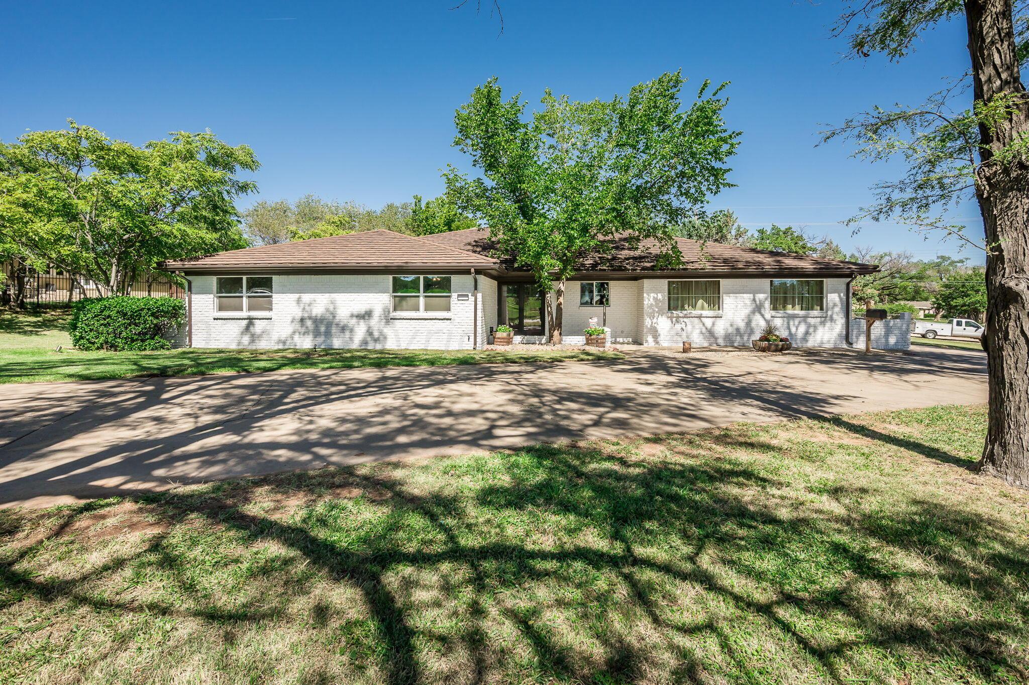 4400 Gem Lake Road Property Photo