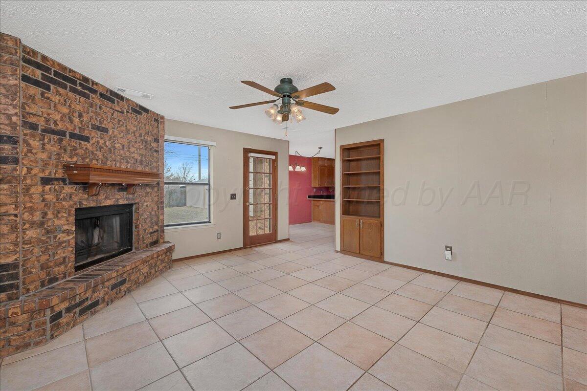 4211 Jamie Trail Property Photo 2