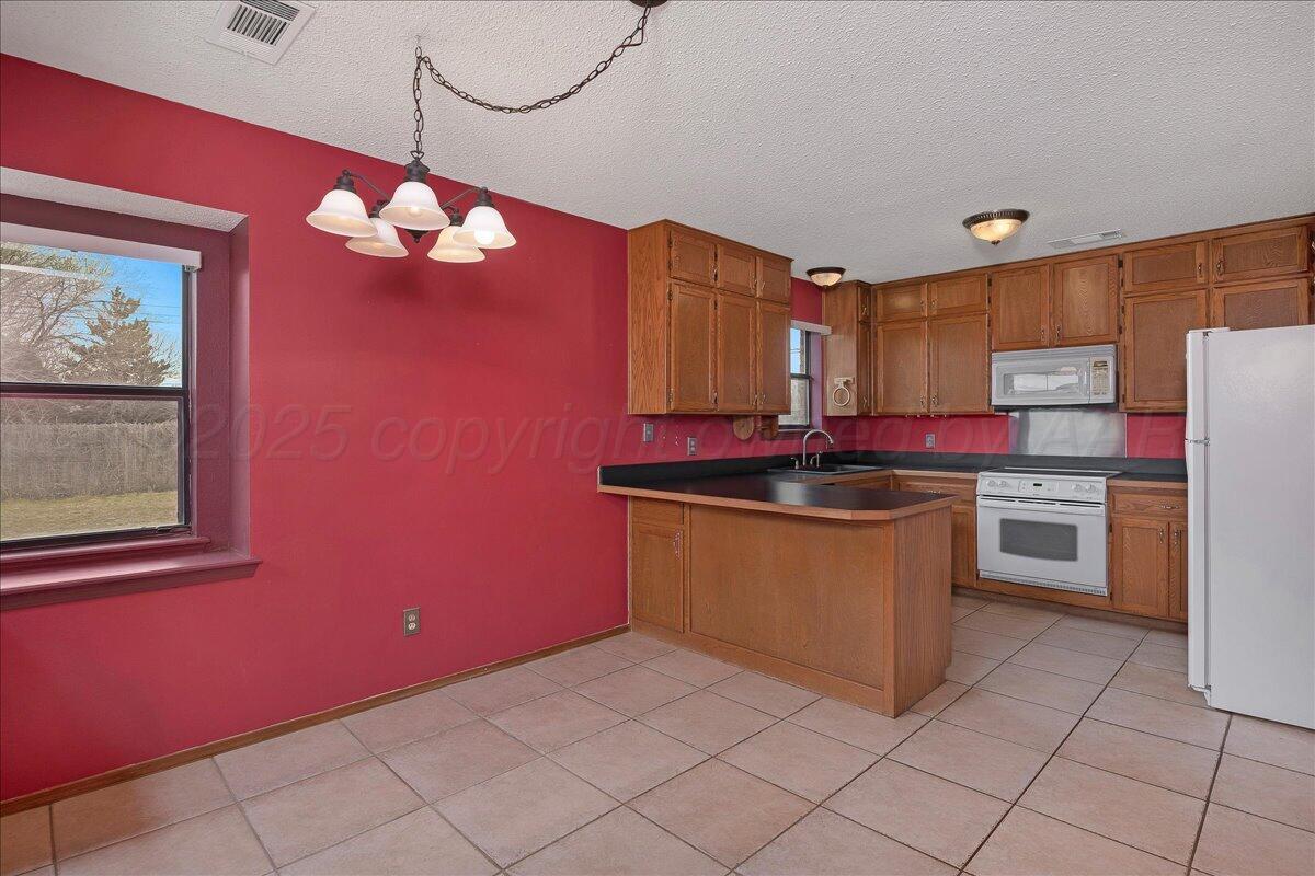 4211 Jamie Trail Property Photo 5