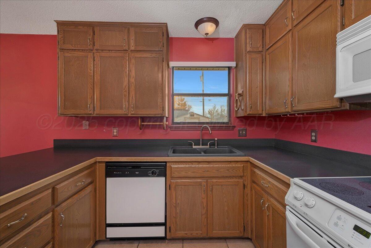 4211 Jamie Trail Property Photo 8