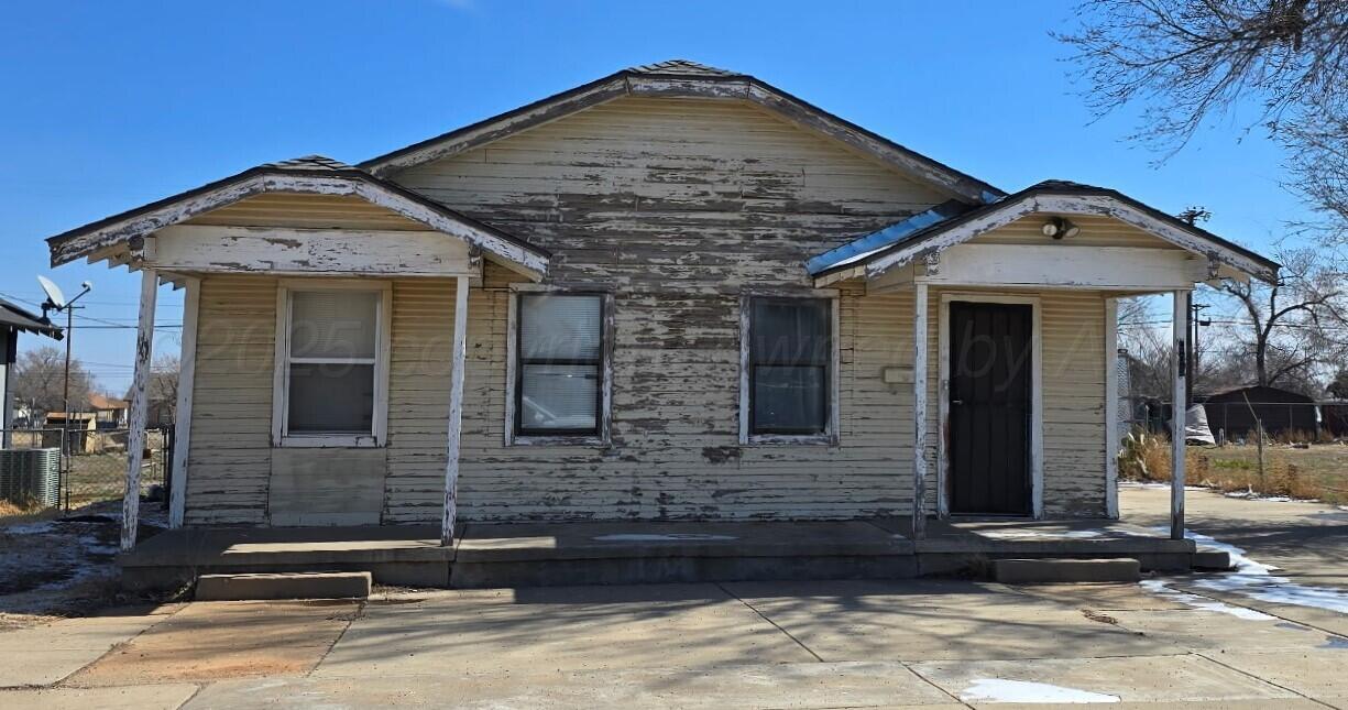 906 N Pierce Street Property Photo