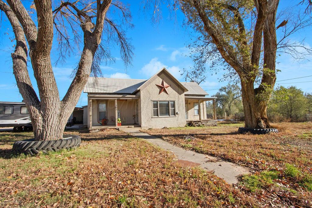 305 White Street Property Photo