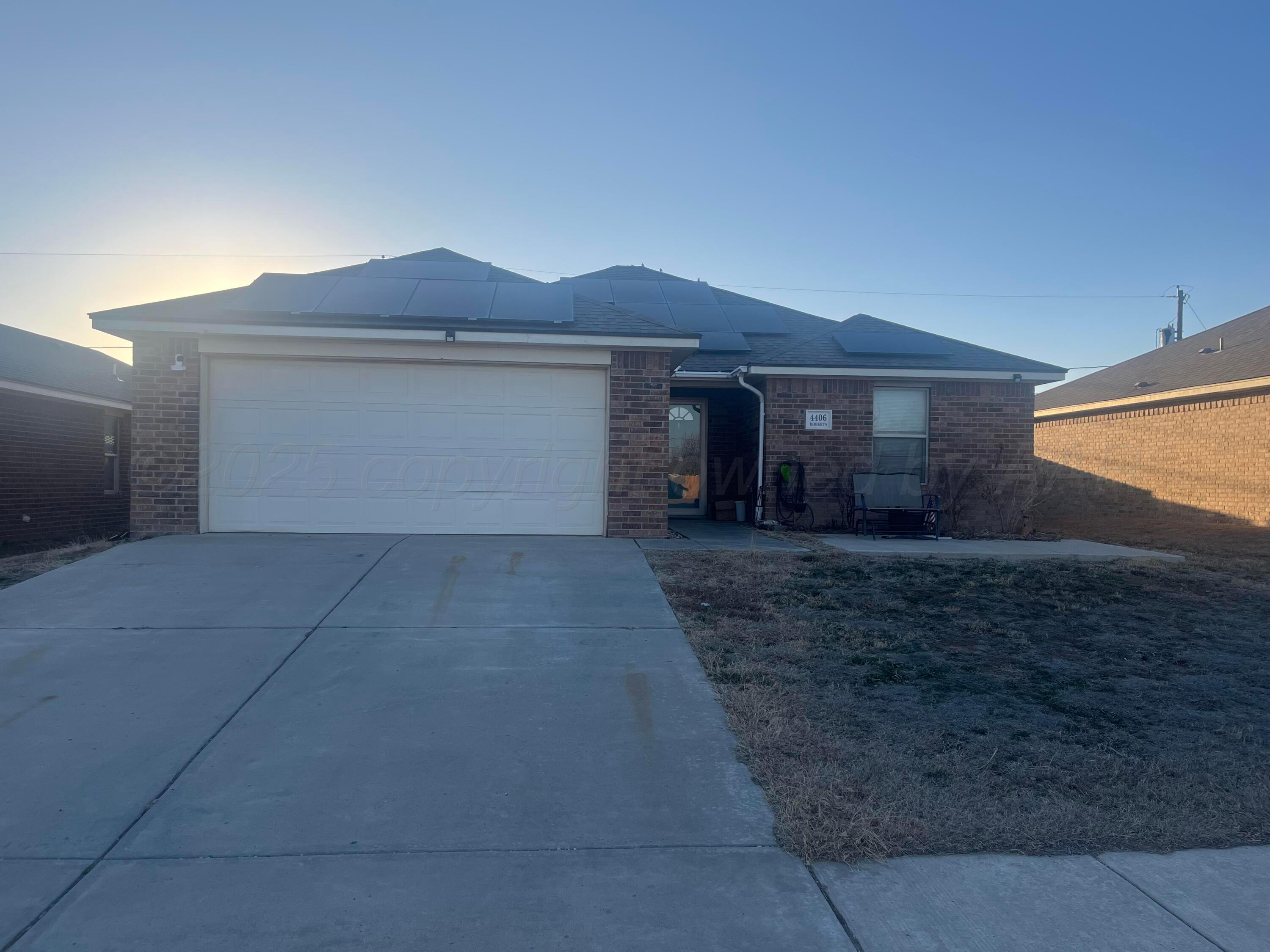 4406 S Roberts Property Photo