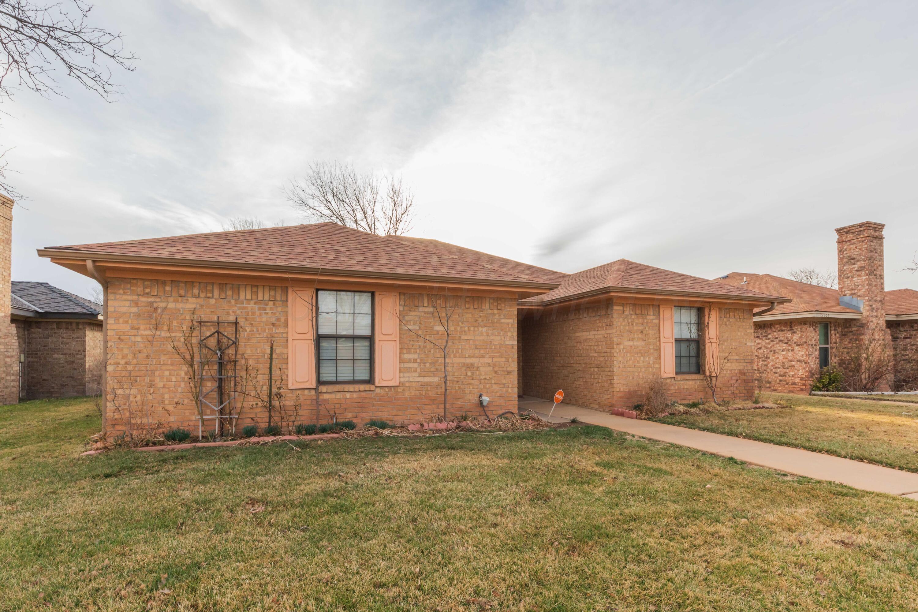 5903 Oakman Drive Property Photo 2