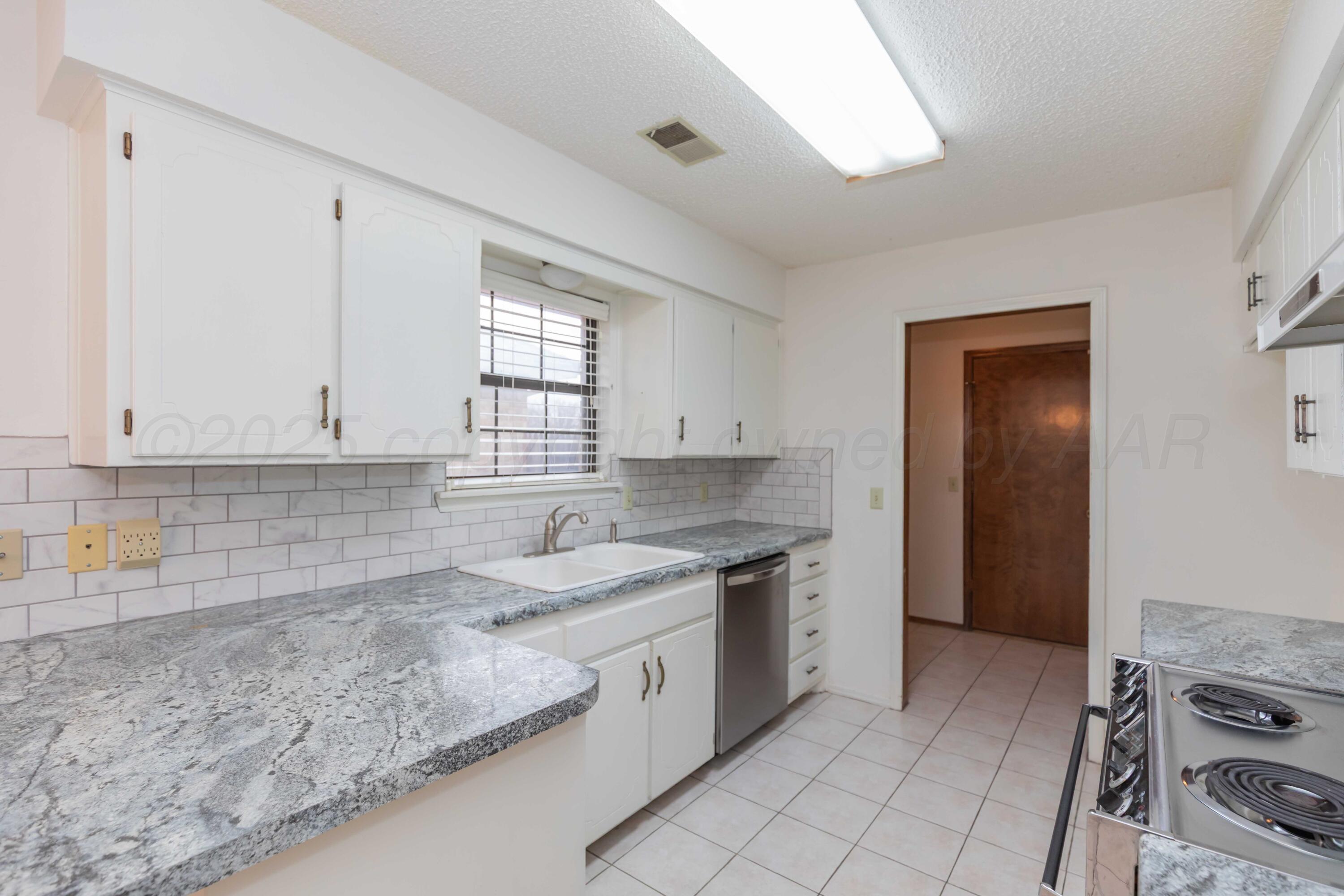 5903 Oakman Drive Property Photo 13