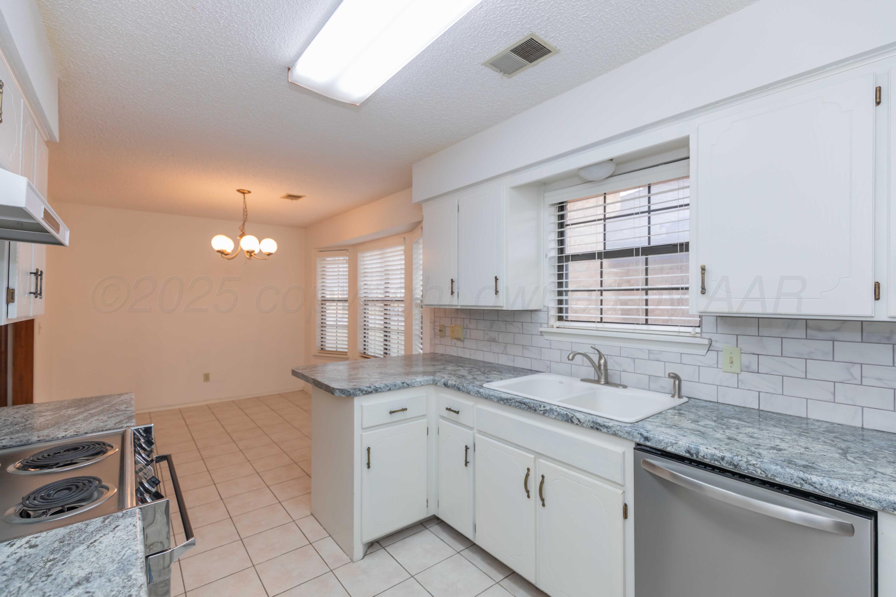 5903 Oakman Drive Property Photo 15