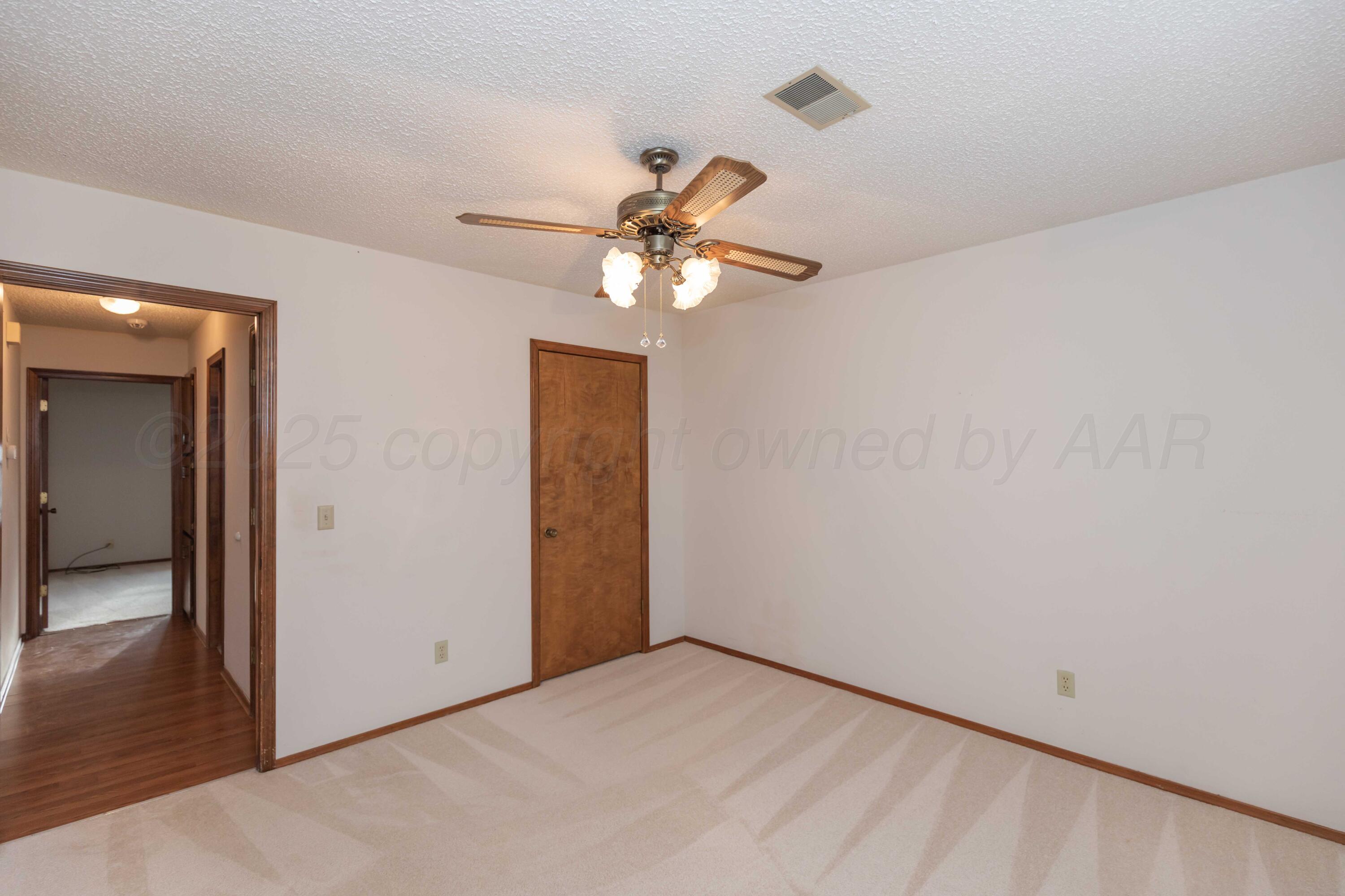 5903 Oakman Drive Property Photo 32