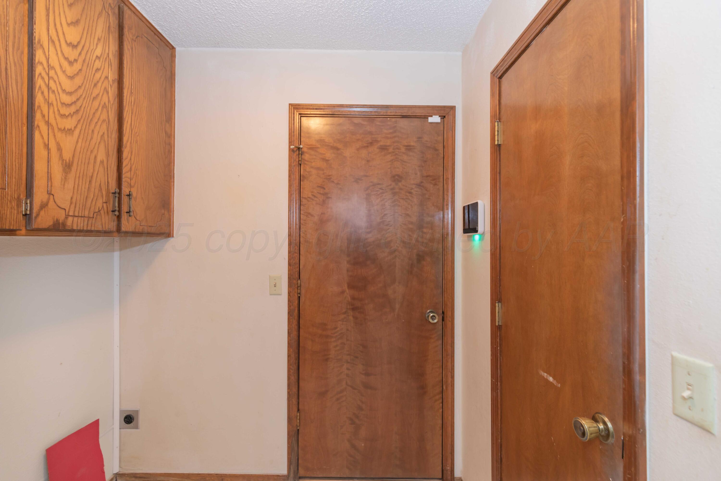 5903 Oakman Drive Property Photo 36