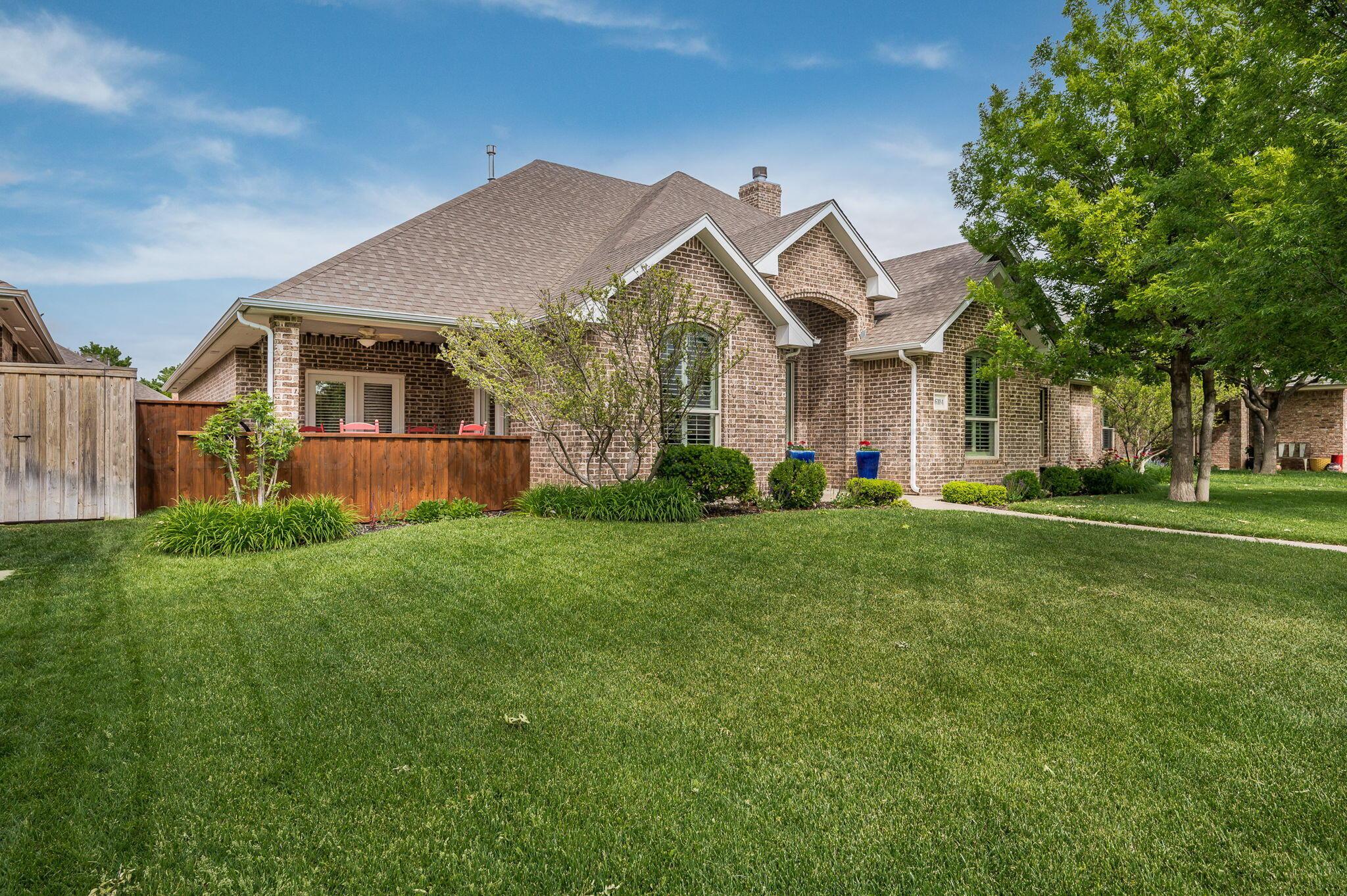 6104 Glenwood Drive Property Photo