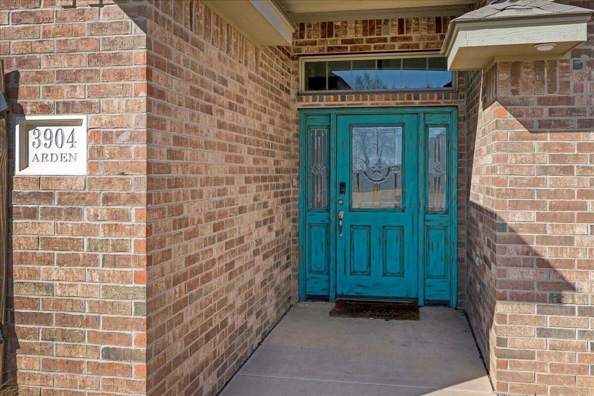 3904 Arden Road Property Photo 2