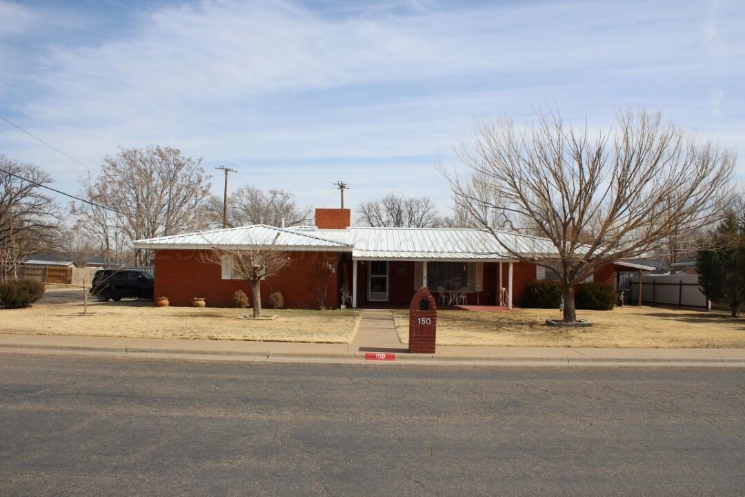 150 Centre Property Photo