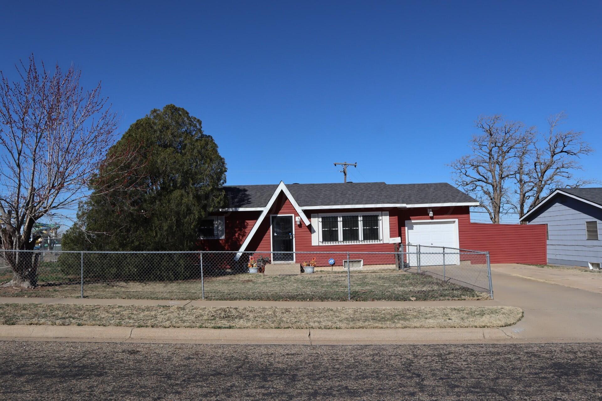 2901 Sequoia Street Property Photo