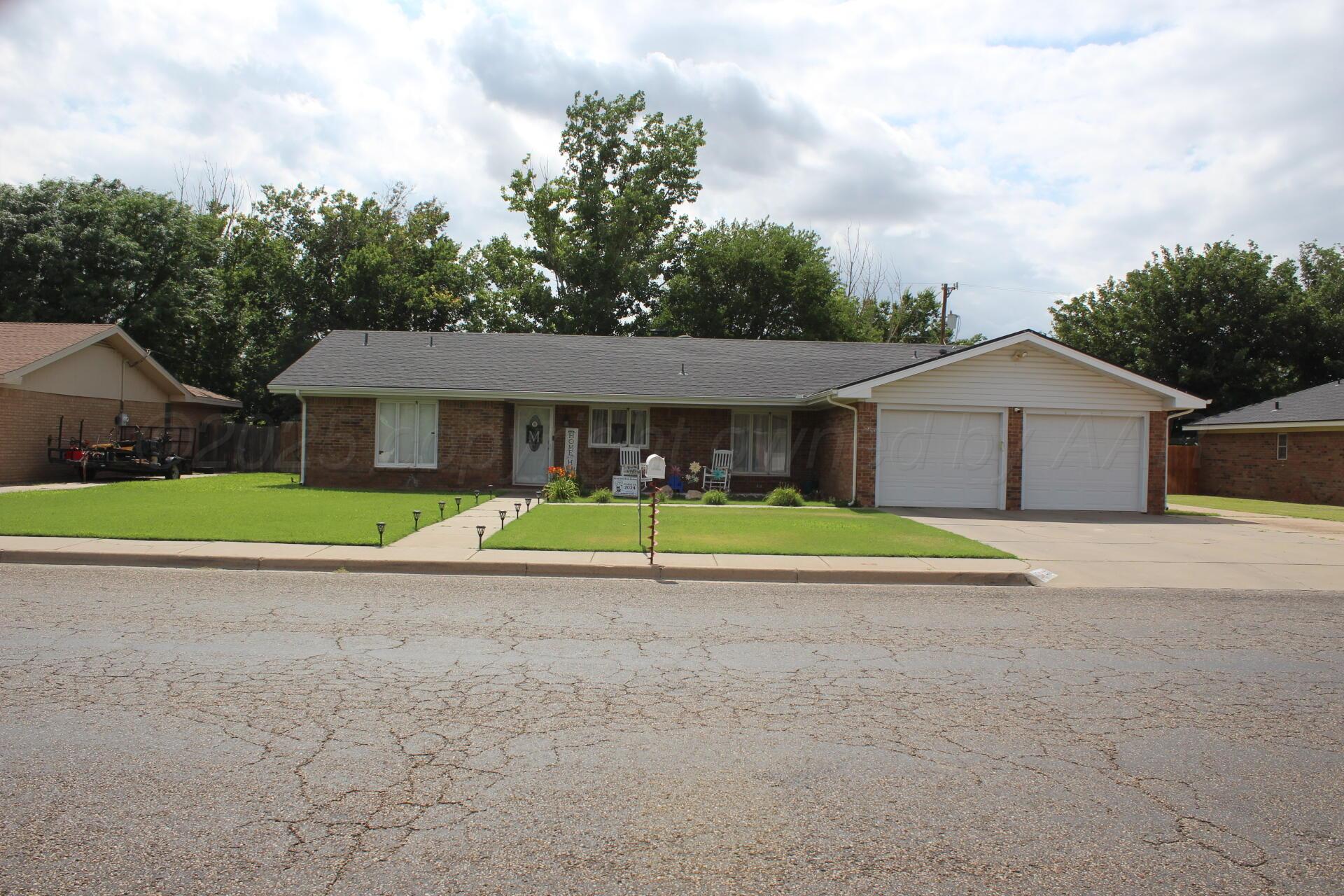 235 Centre Property Photo