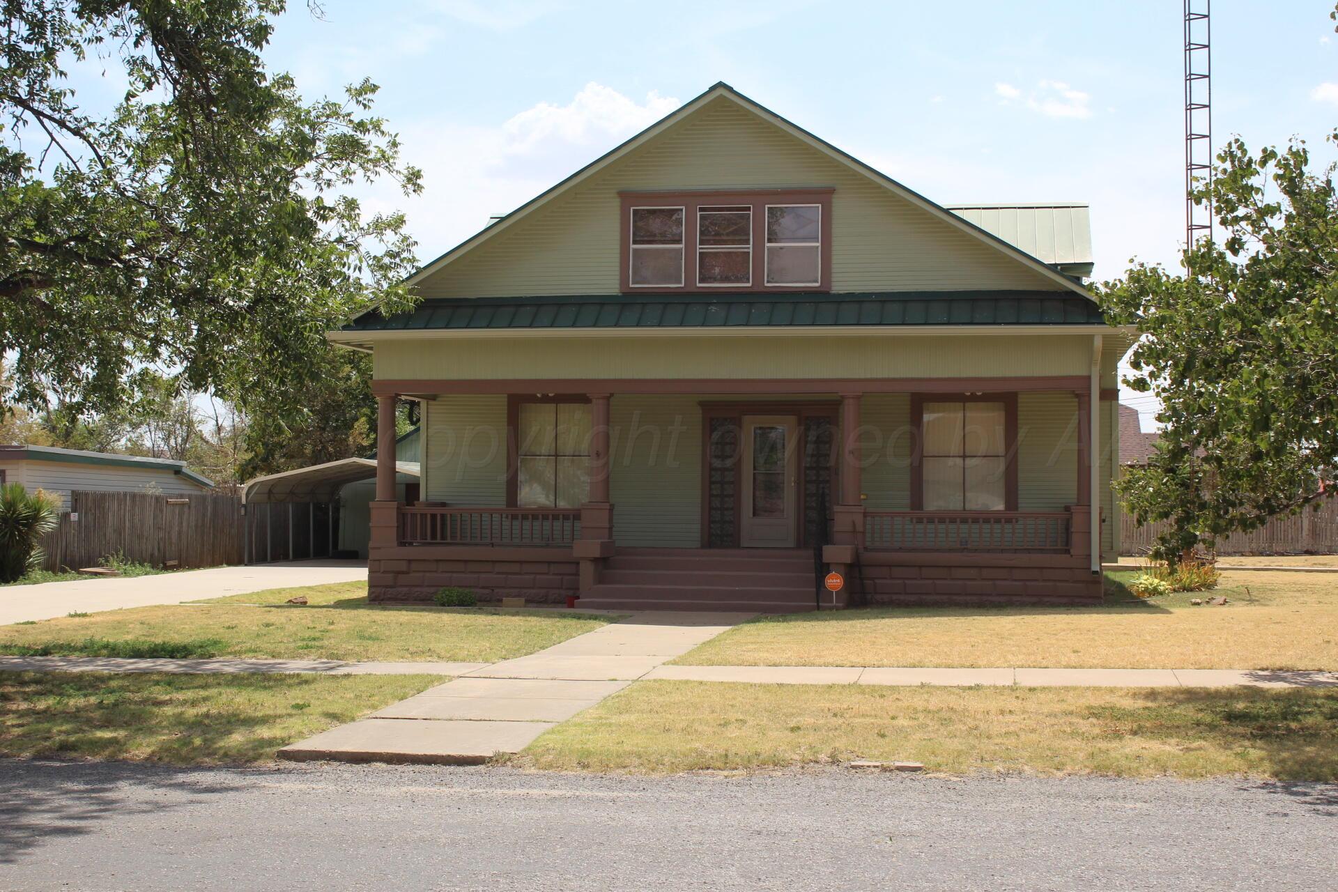311 Jackson Avenue Property Photo