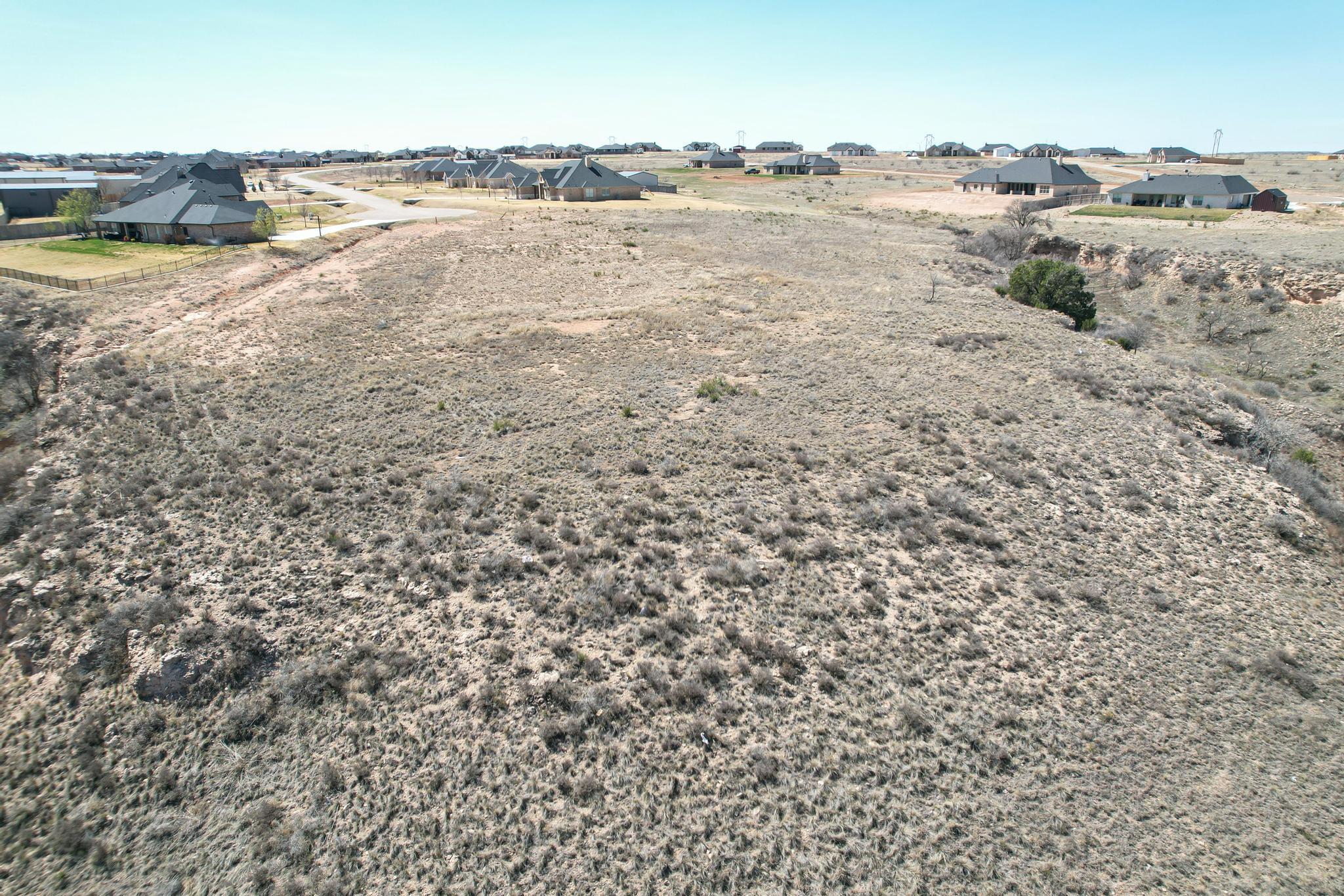 19300 Sisters Way Property Photo 8