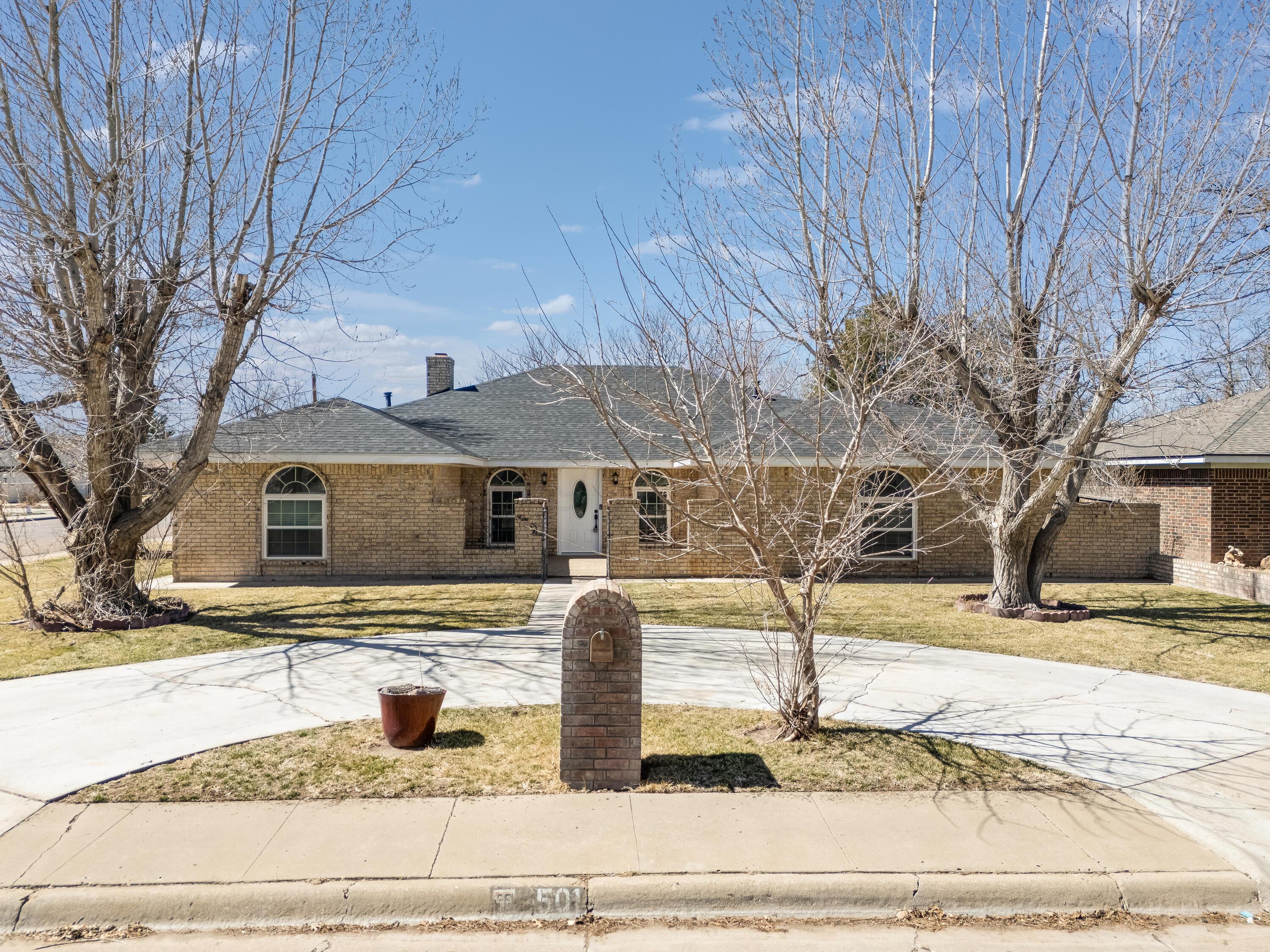 501 Forrest Drive Property Photo 1