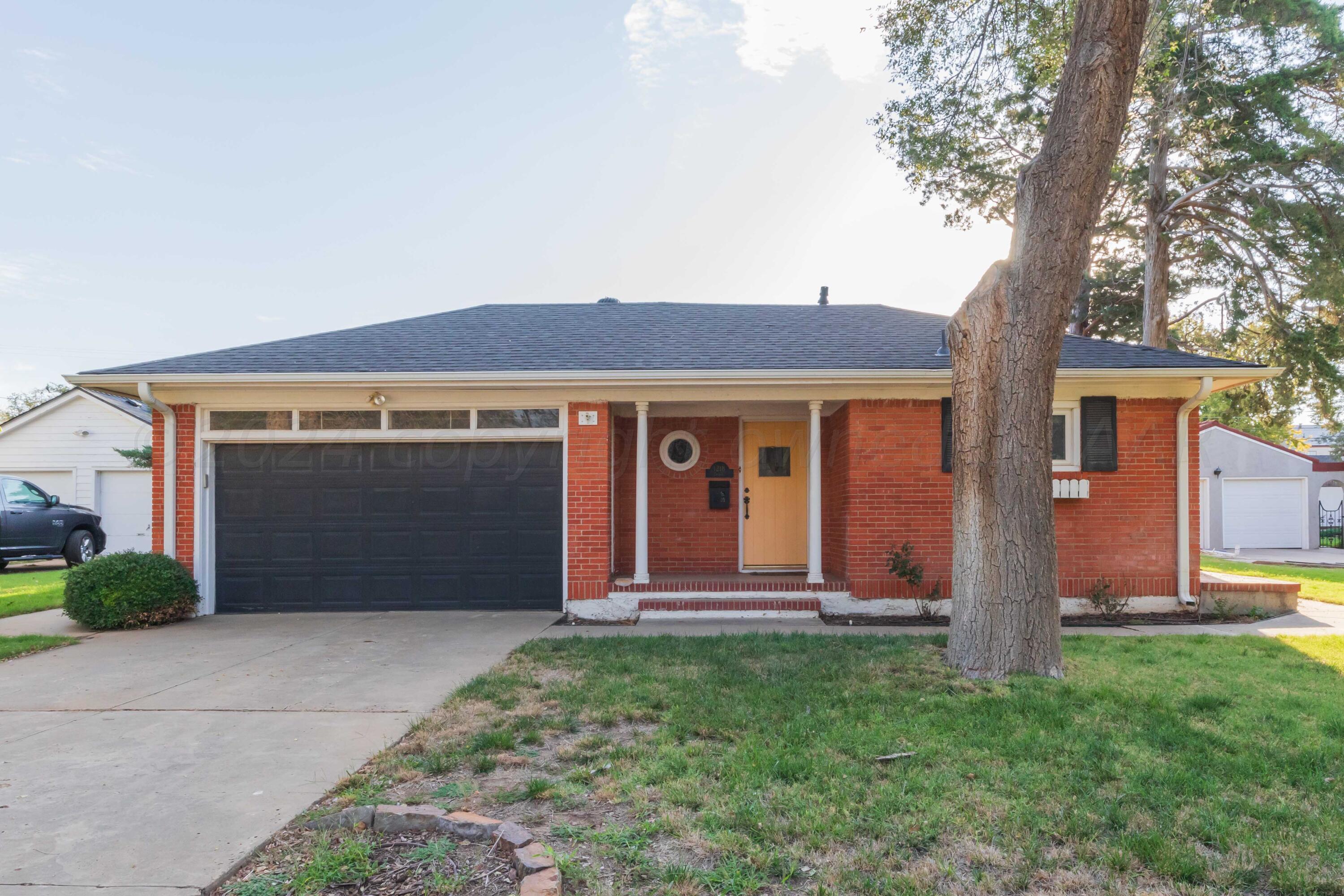 1218 N Charles Street Property Photo 1
